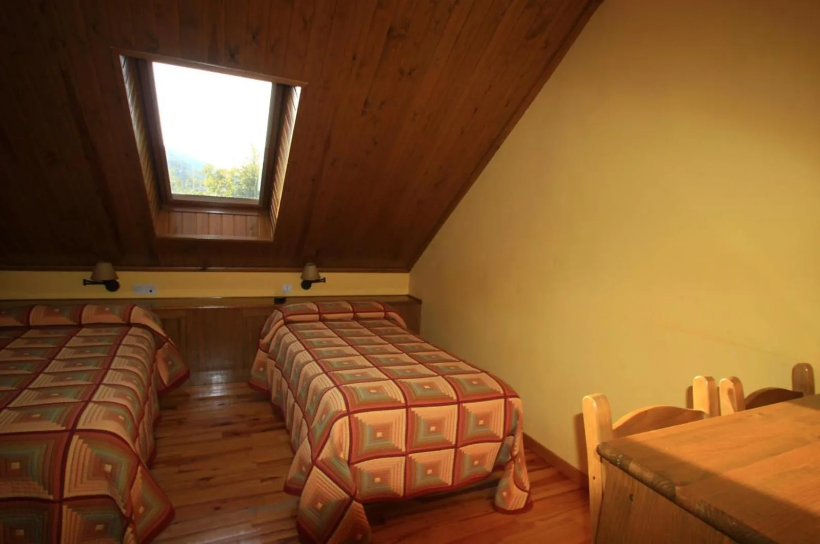 Bed in Hotel, Bungalows y Camping Viu