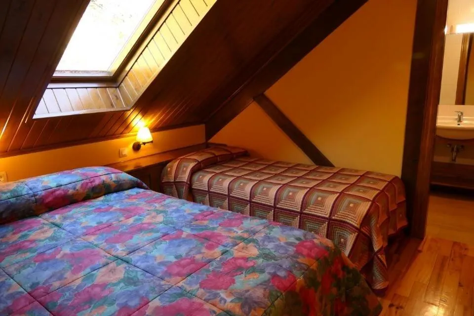 Bed in Hotel, Bungalows y Camping Viu
