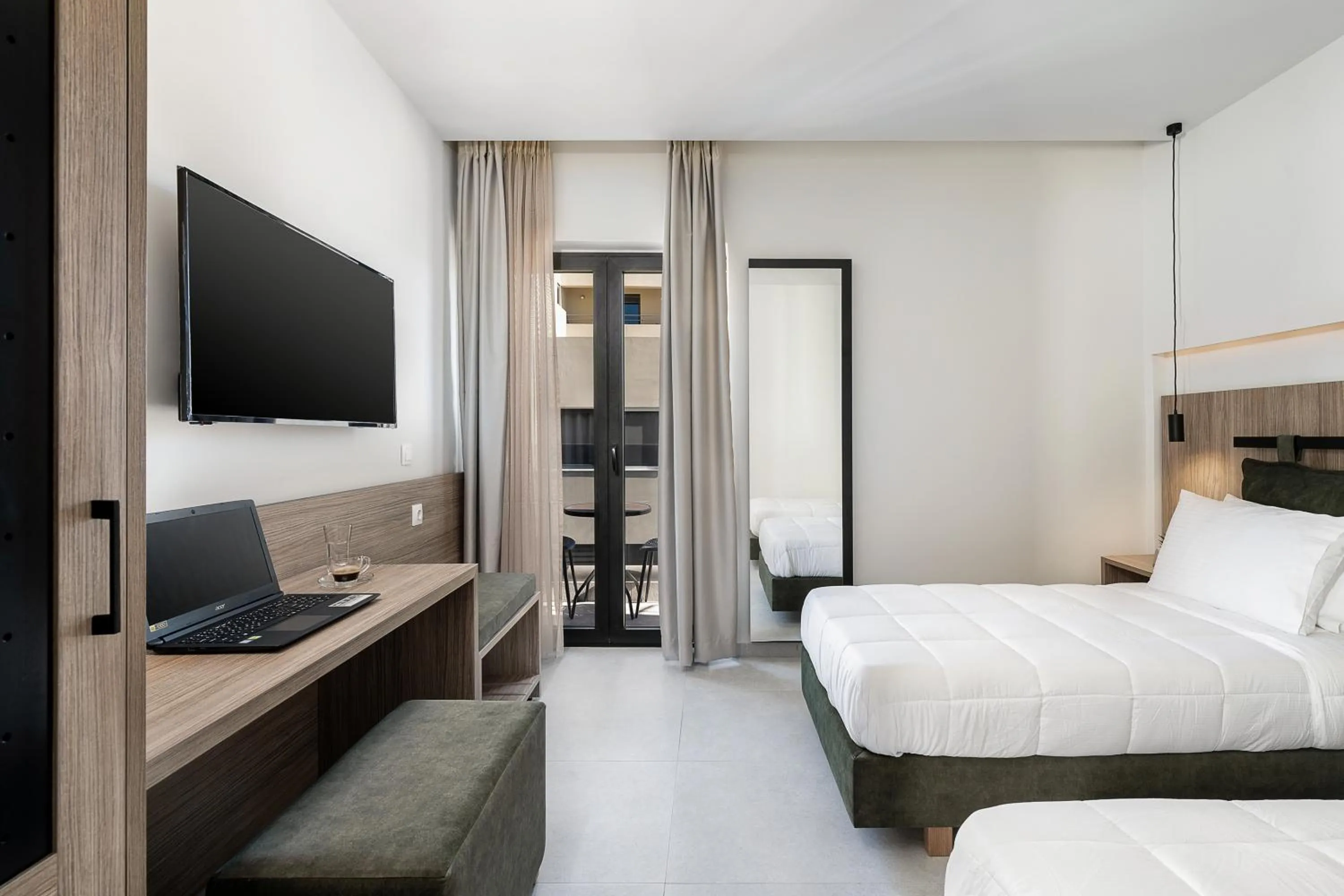 TV and multimedia, Bed in Morum City Hotel Chania