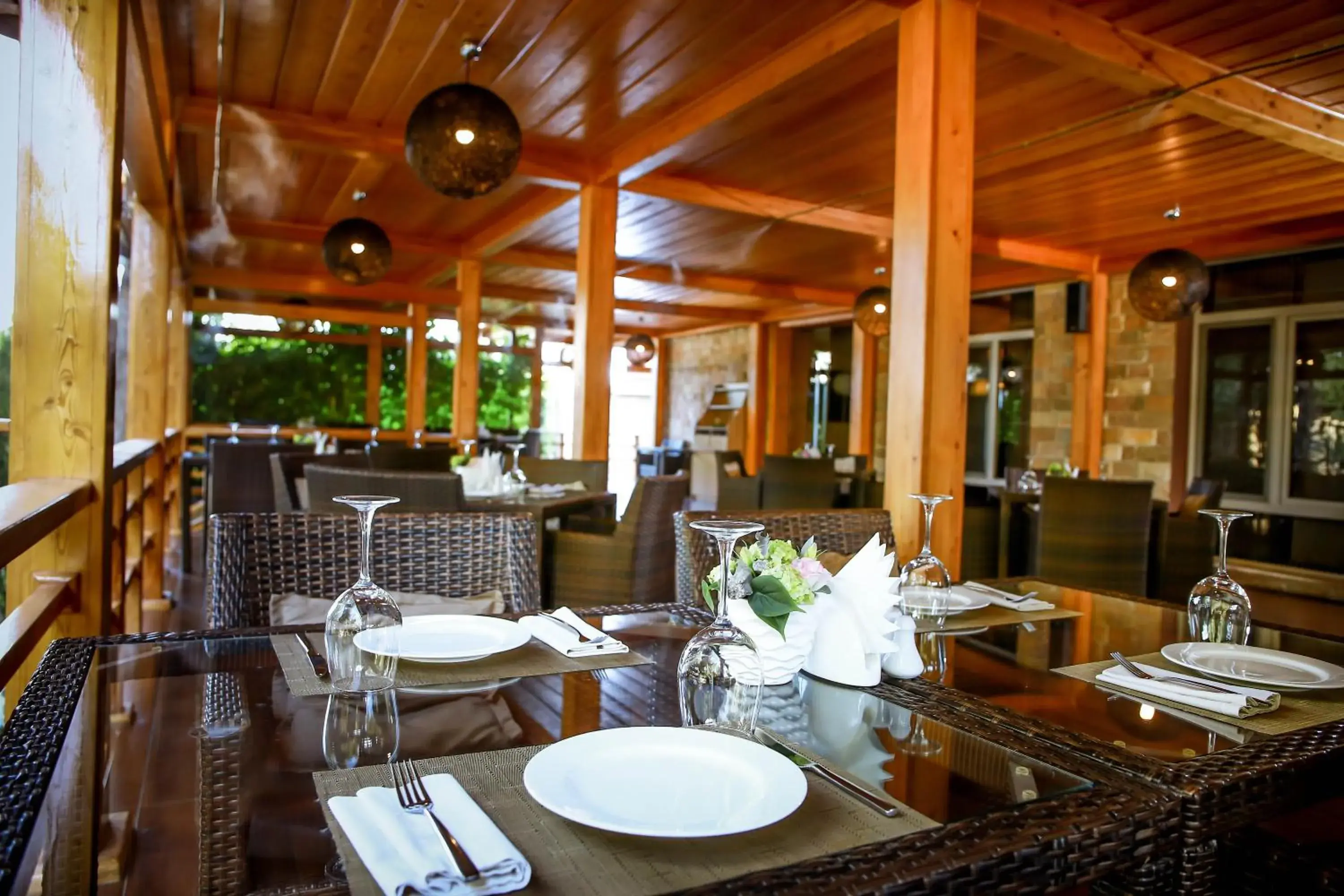 Restaurant/places to eat in Grand M Hotel Restaurant/places to eat in Grand M Hotel