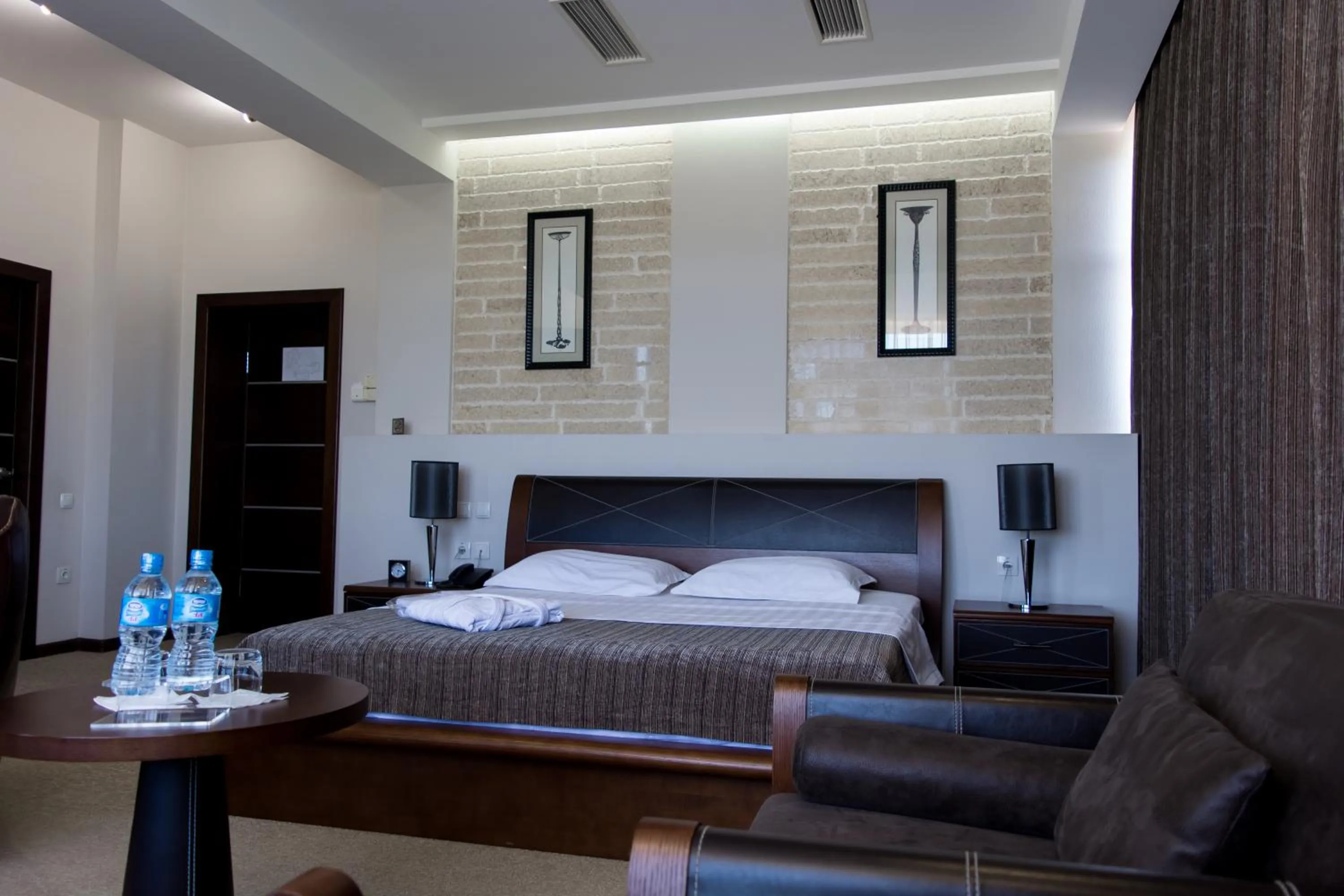 Photo of the whole room in Grand M Hotel