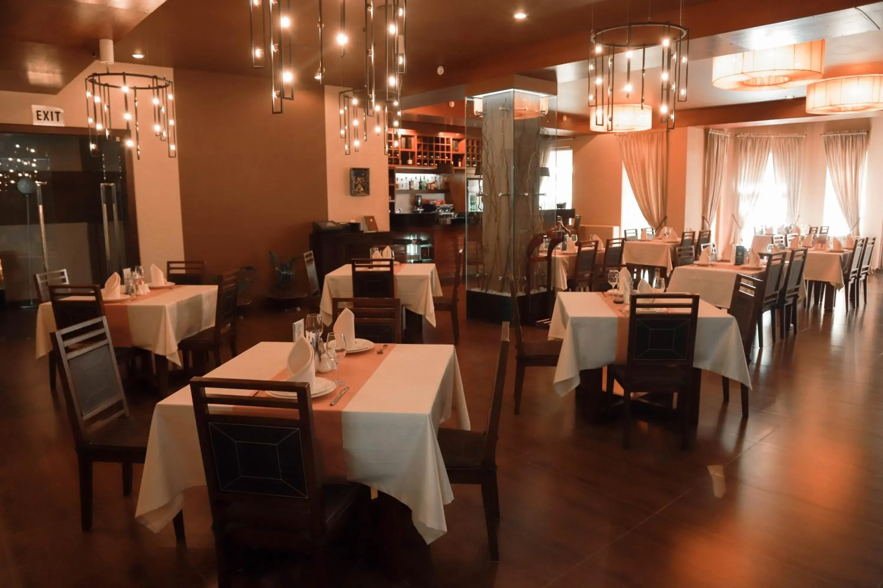 Restaurant/places to eat in Grand M Hotel Restaurant/places to eat in Grand M Hotel