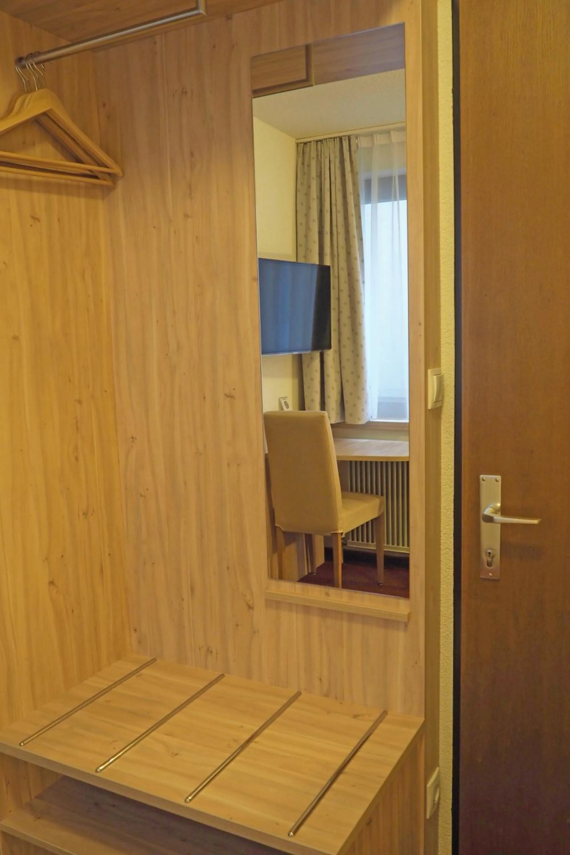 TV and multimedia in Hotel Restaurant Rössle