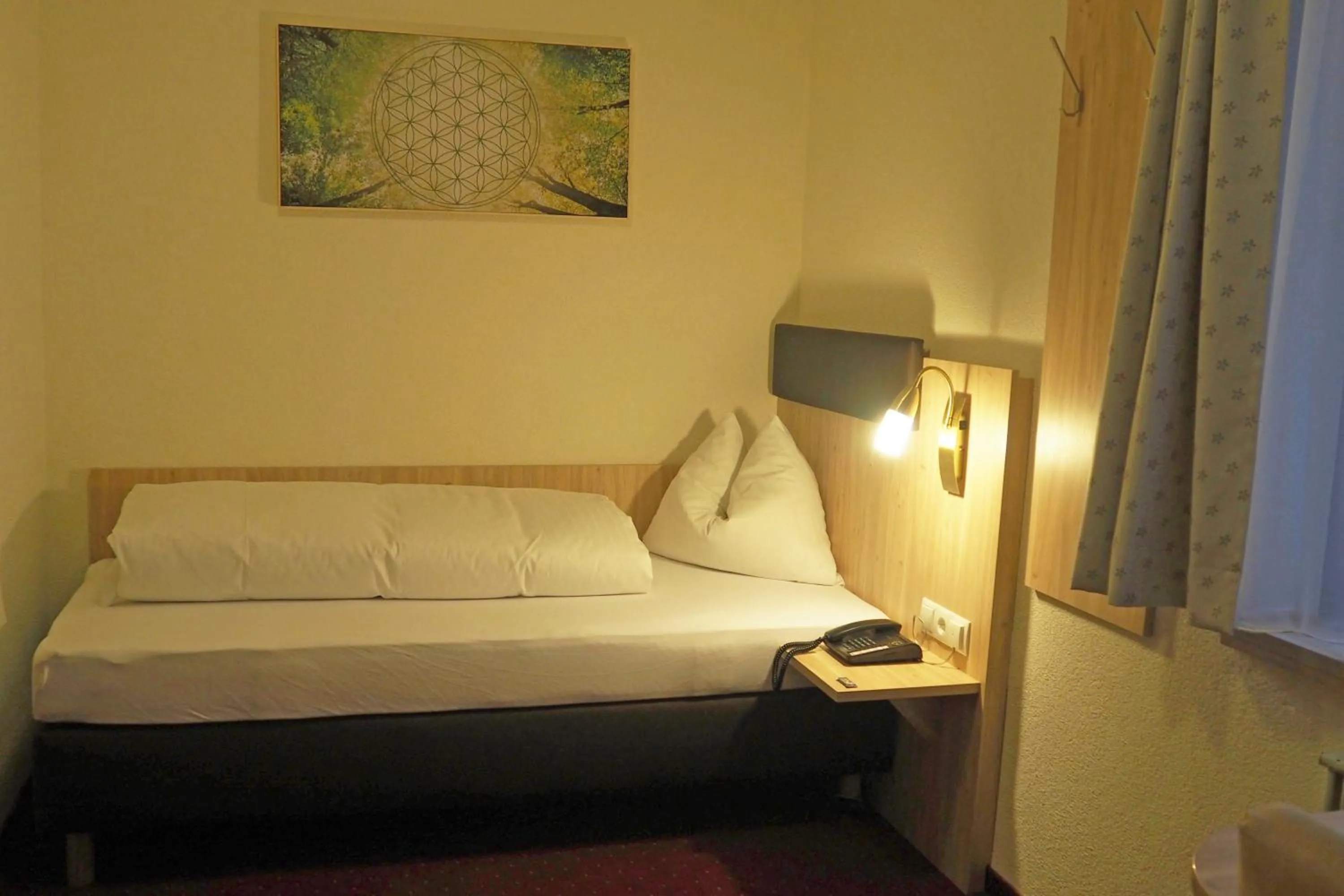 Bed in Hotel Restaurant Rössle