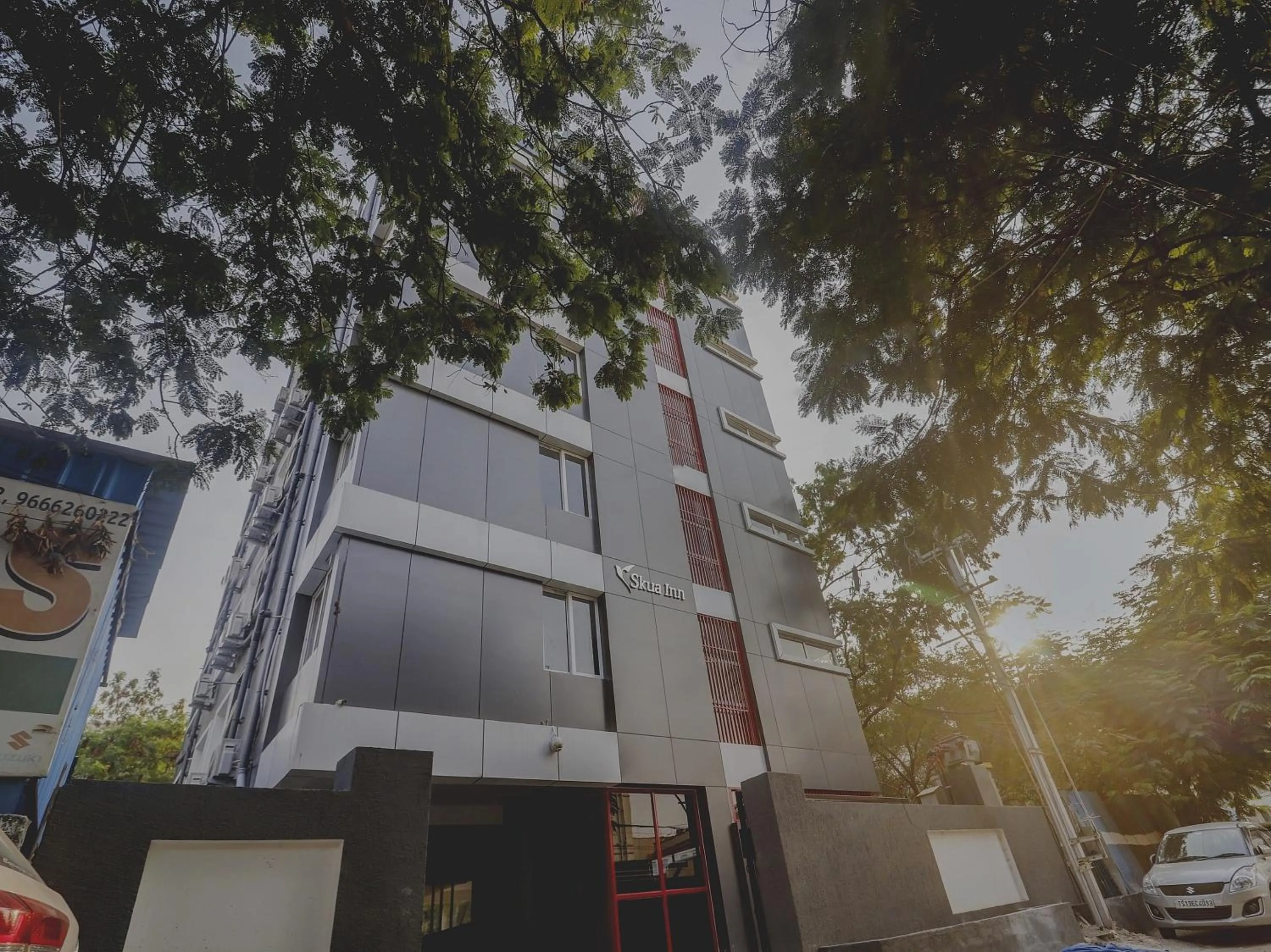 Facade/entrance in Townhouse Madhapur Near Shilparamam