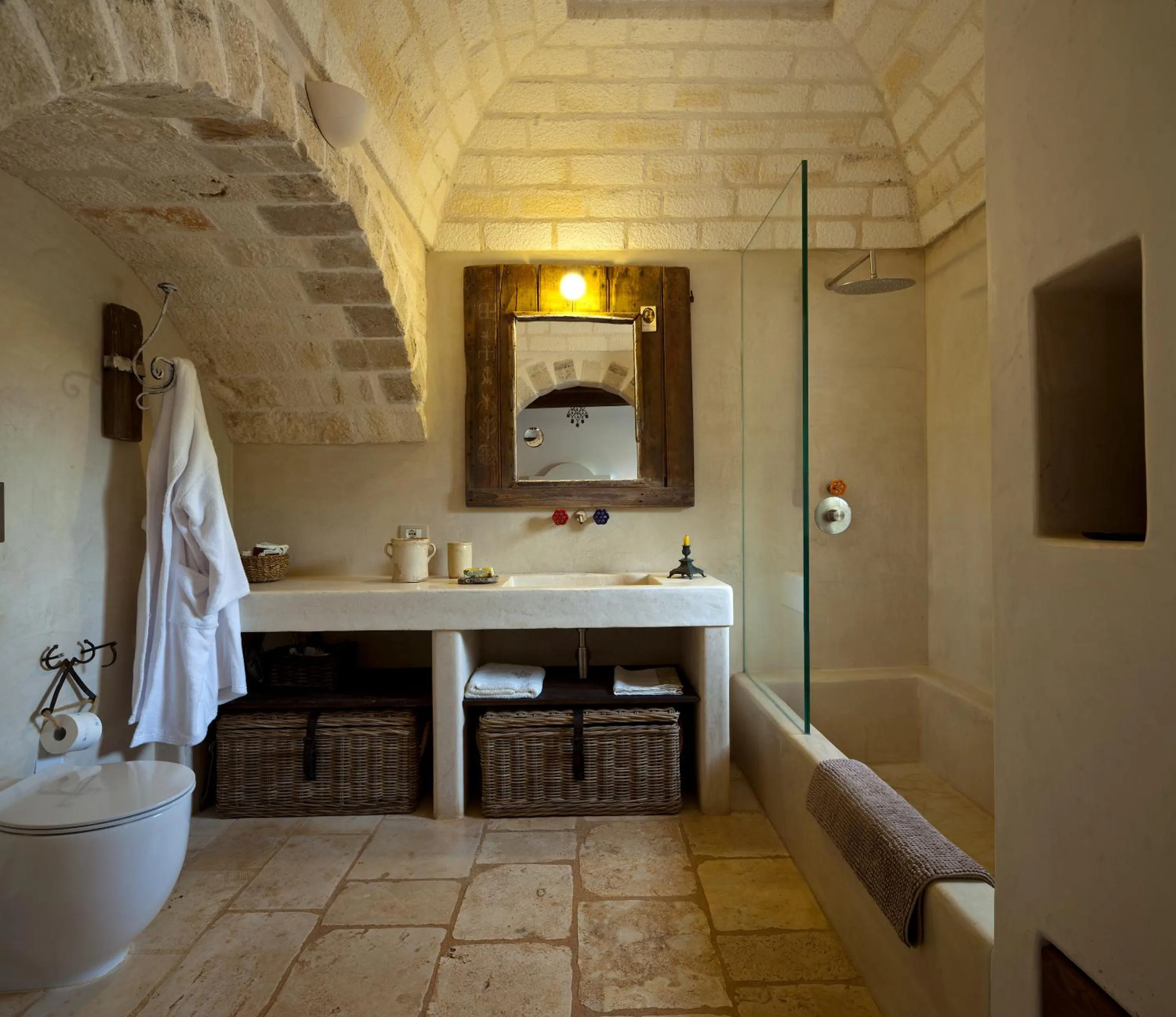 Bathroom in Borgo Del Tempo Ritrovato - Luxury Relais in Puglia