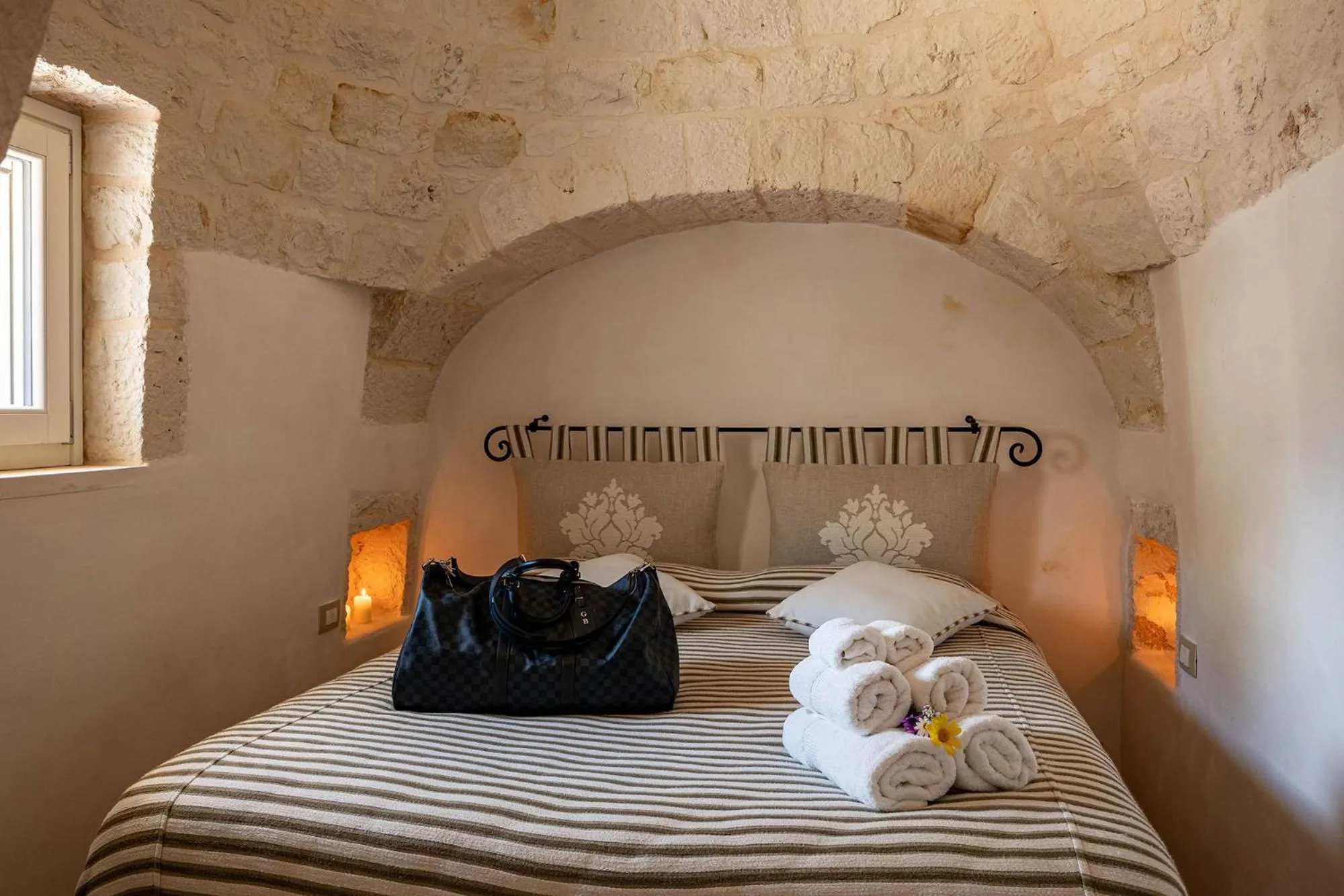 Bed in Borgo Del Tempo Ritrovato - Luxury Relais in Puglia