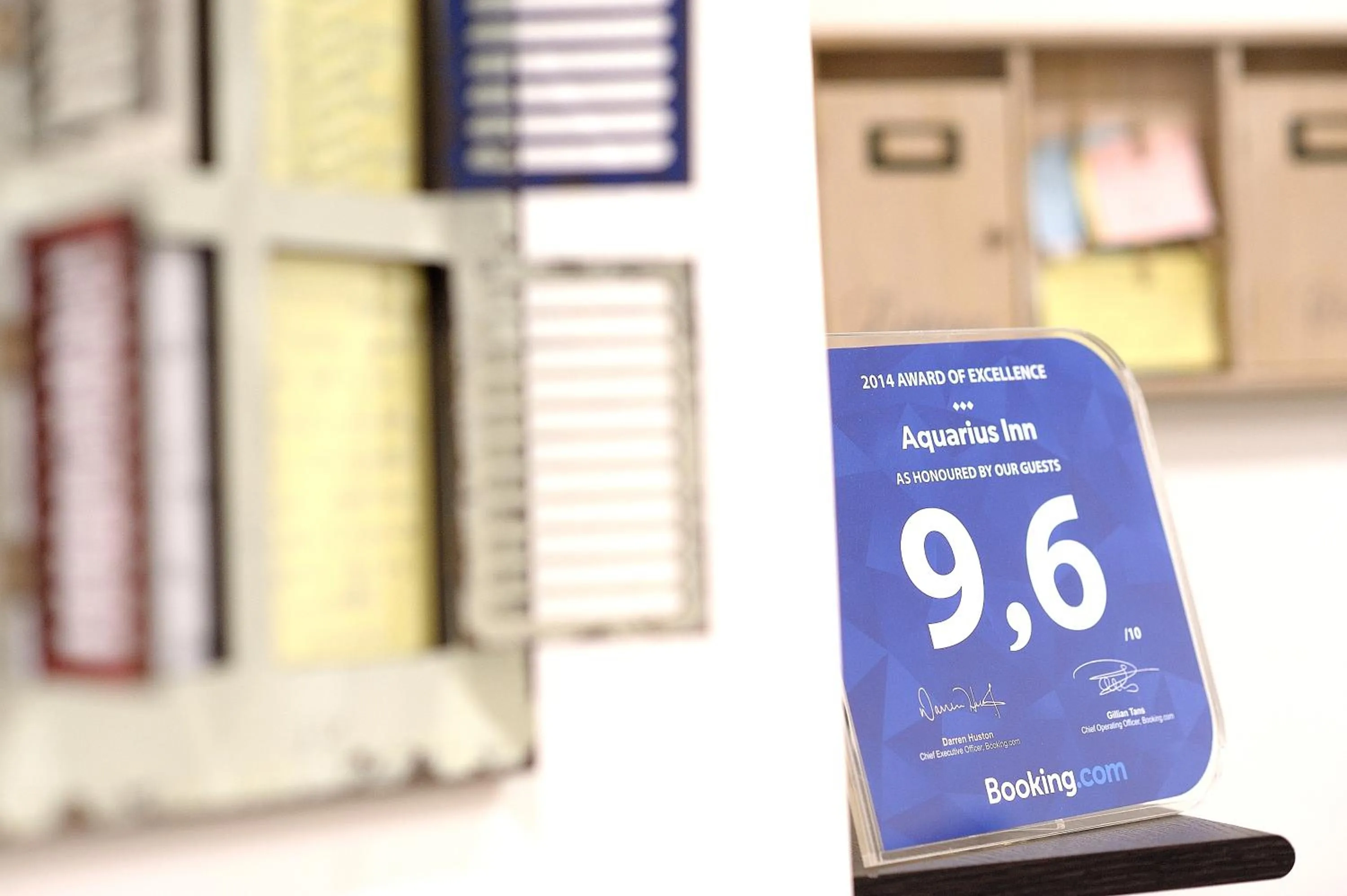 hair dresser in Aquarius Inn