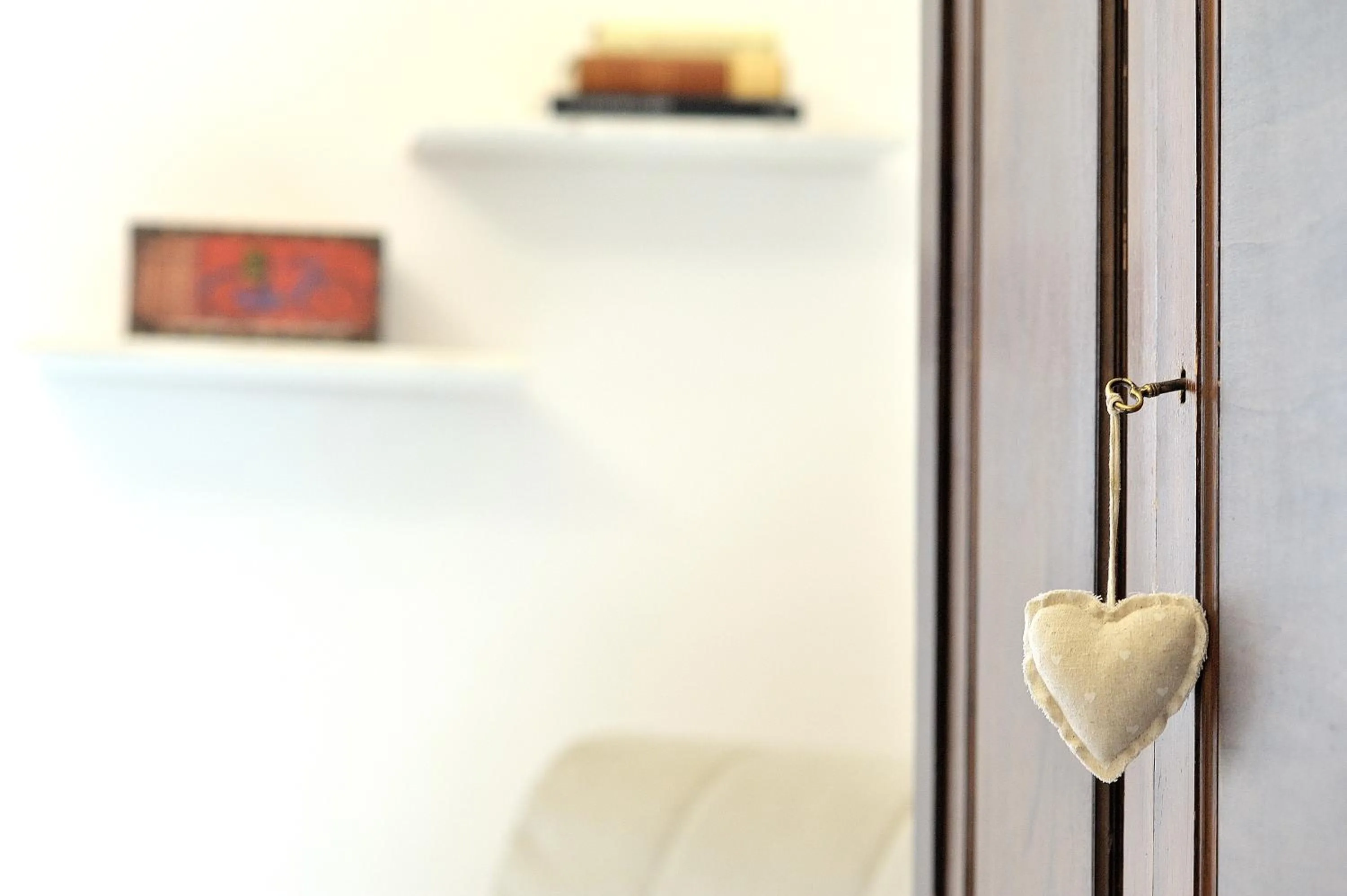 hair dresser in Aquarius Inn