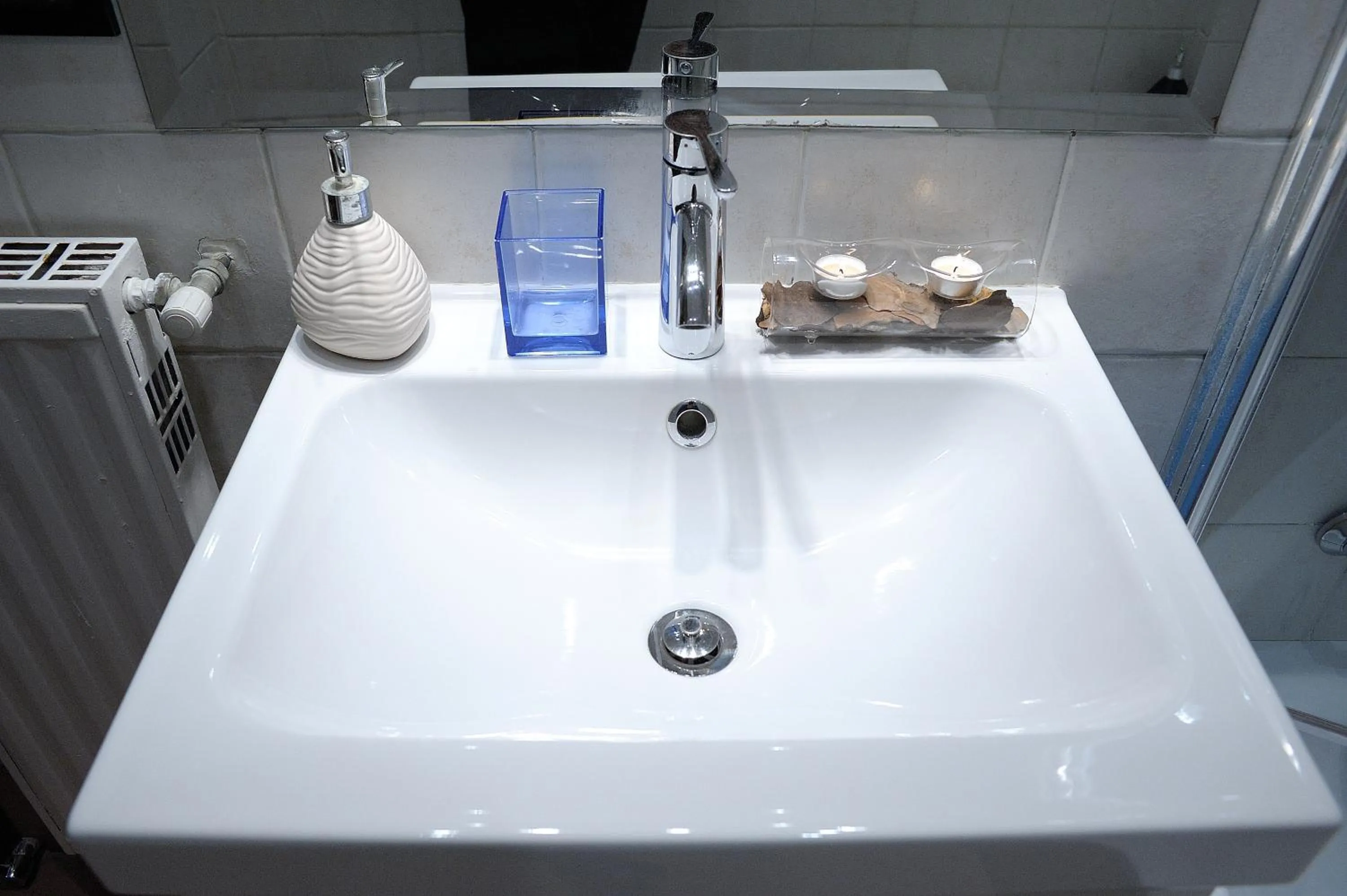 Bathroom in Aquarius Inn