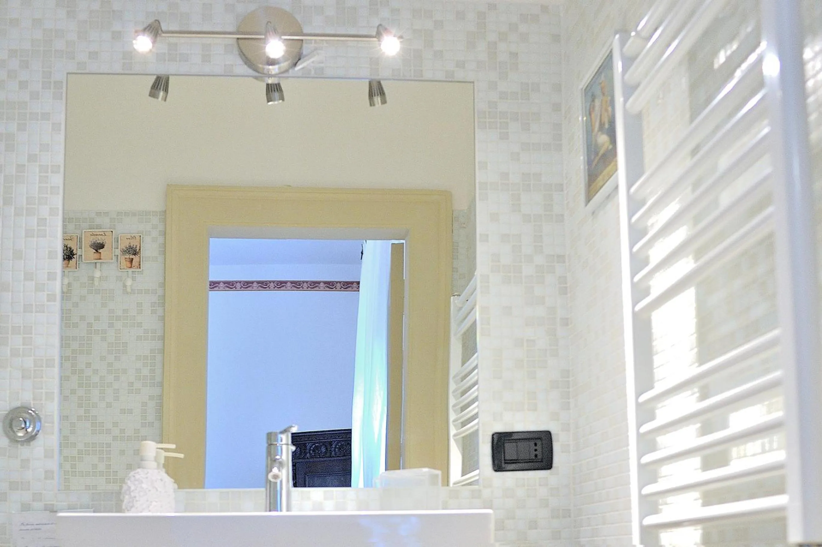 Bathroom in Aquarius Inn