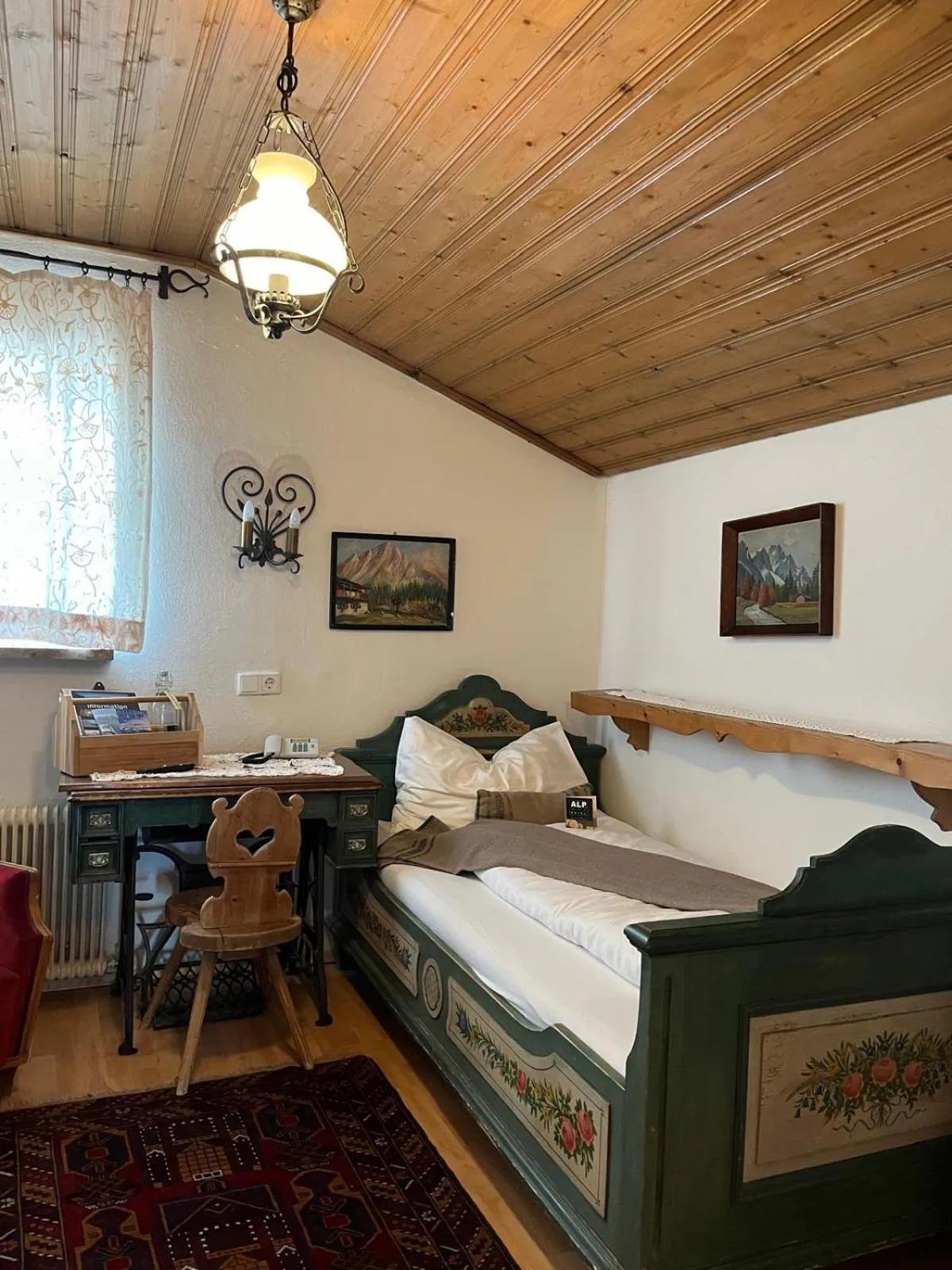 Photo of the whole room, Bed in Alp Art Hotel Götzens