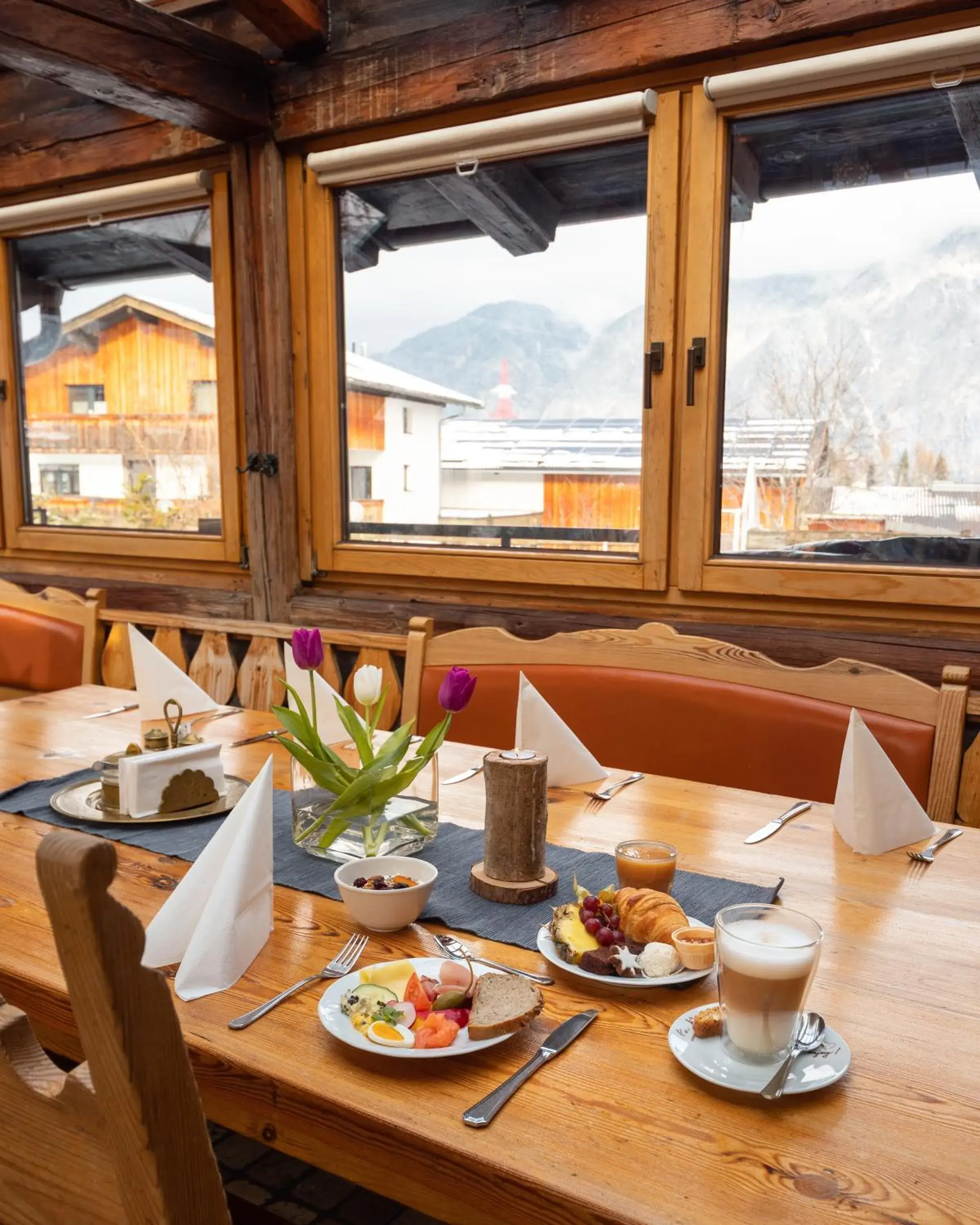 Breakfast in Alp Art Hotel Götzens Breakfast in Alp Art Hotel Götzens