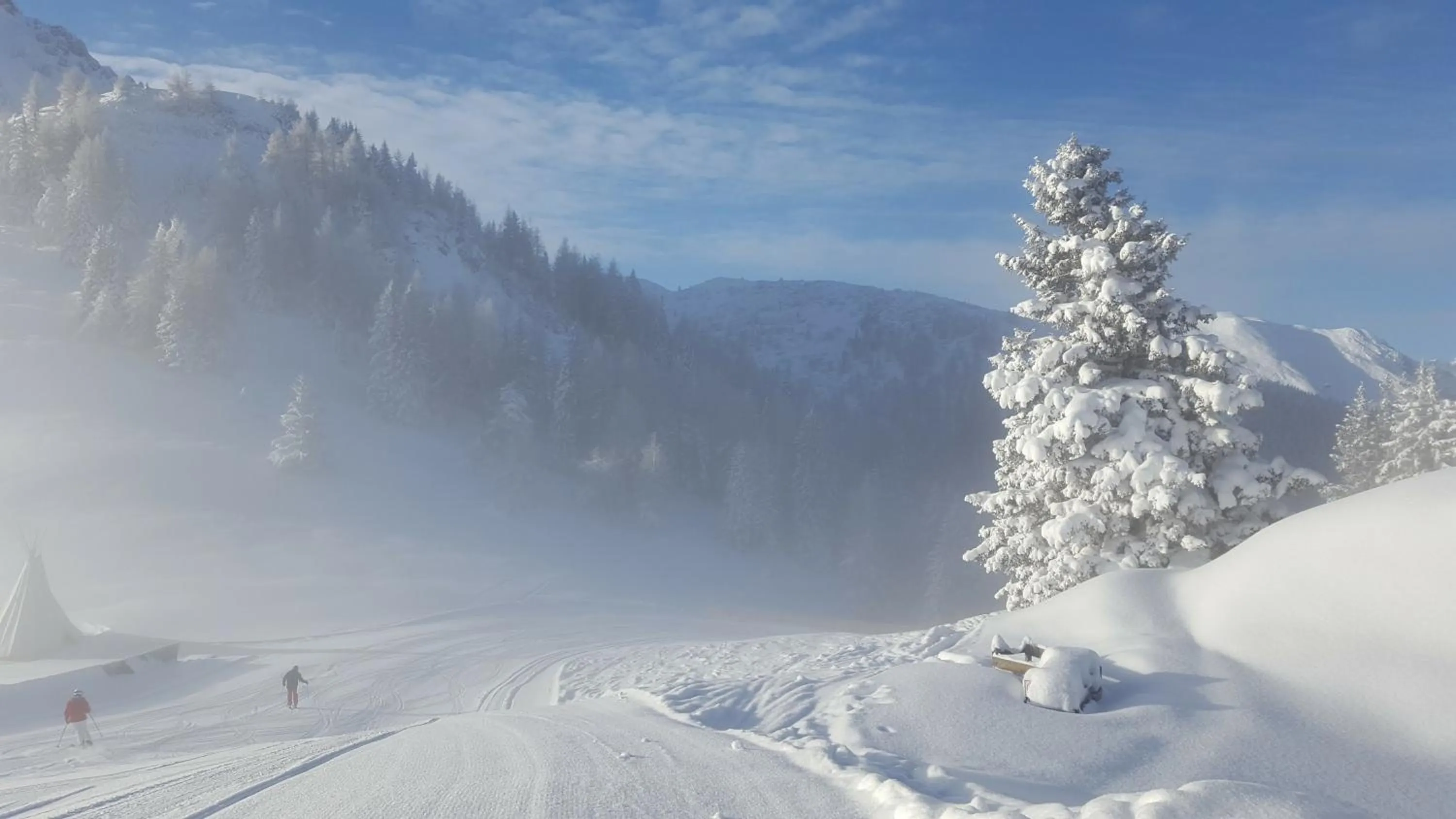 Skiing in Alp Art Hotel Götzens