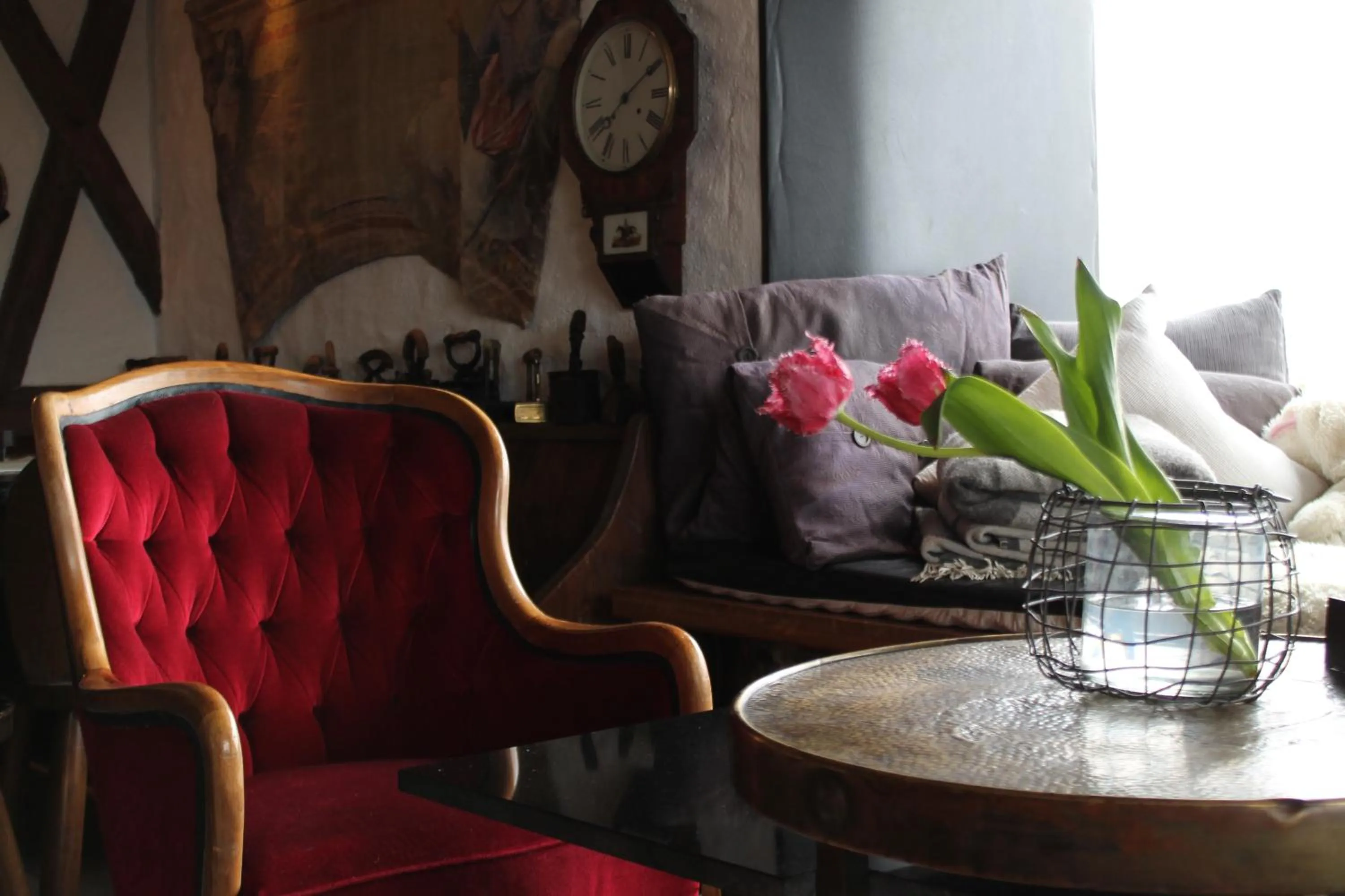 Communal lounge/ TV room in Alp Art Hotel Götzens