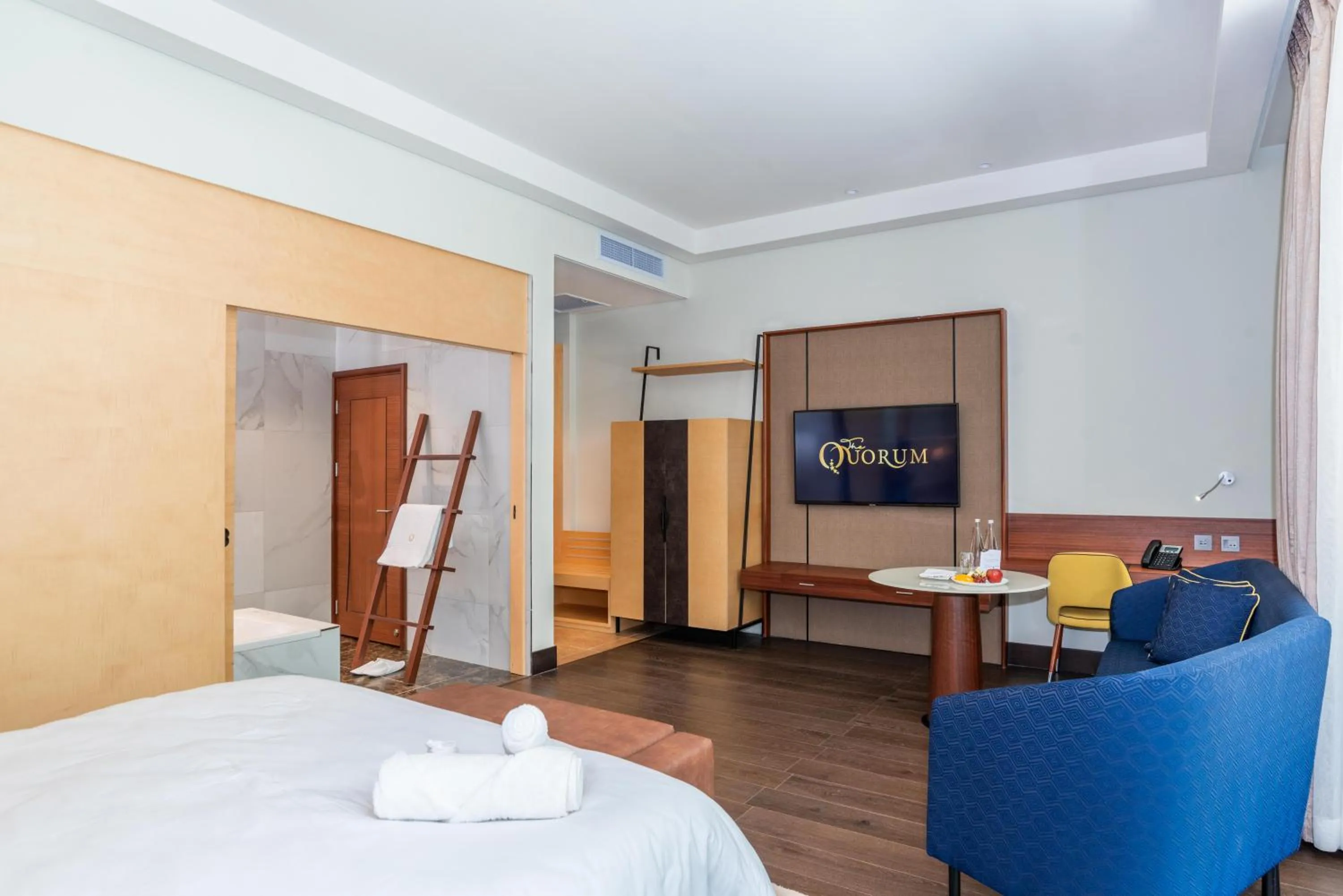 Bedroom, Bed in The Quorum