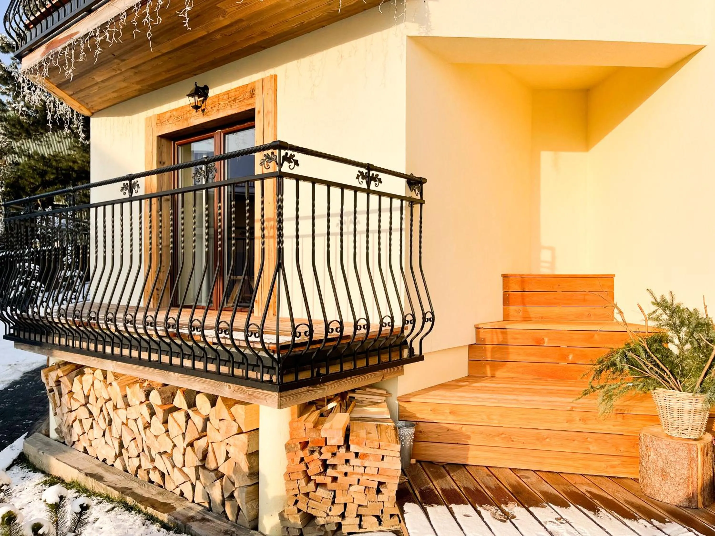 Property building in Beskidzkie Tarasy