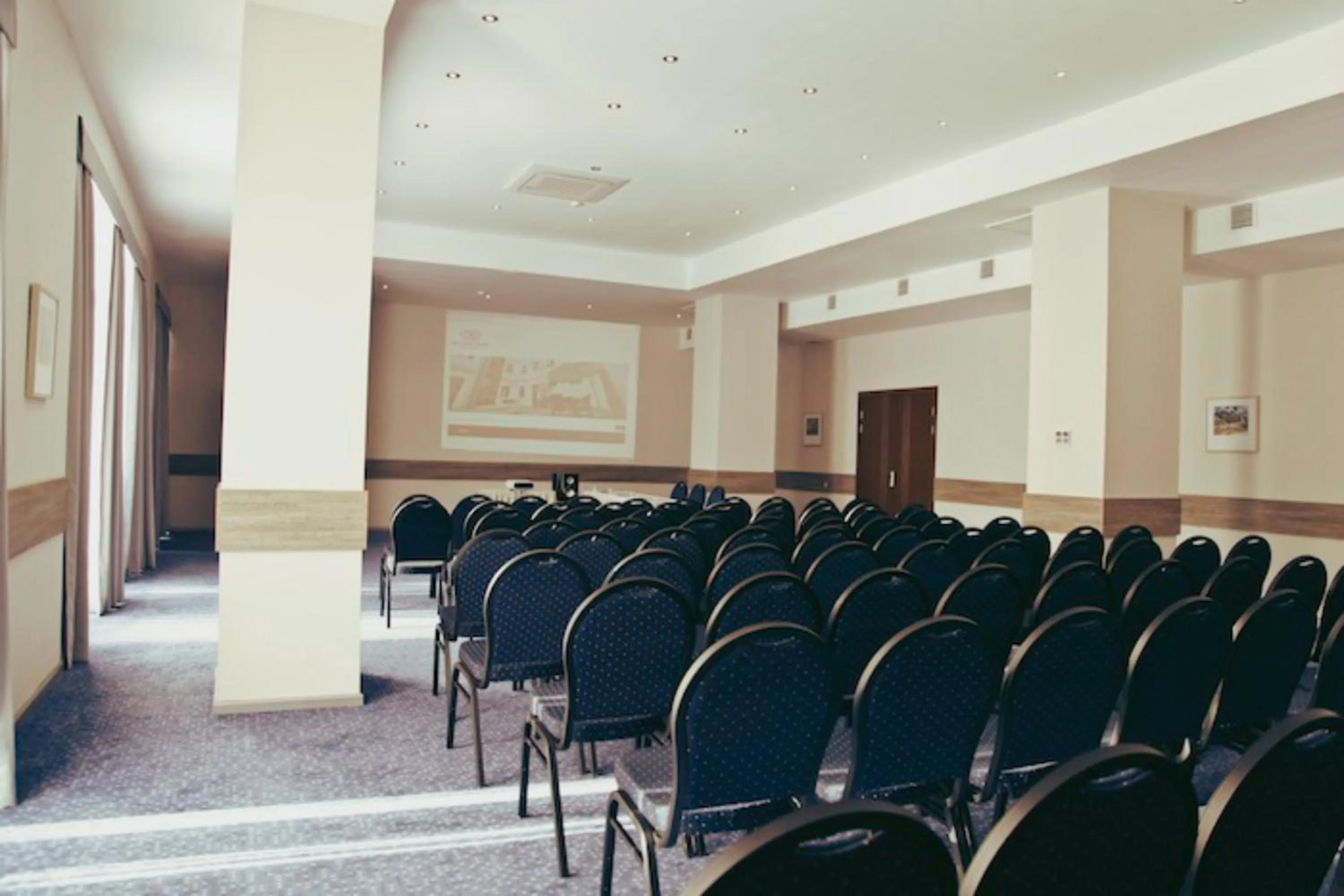 Meeting/conference room in Tskaltubo Plaza Hotel