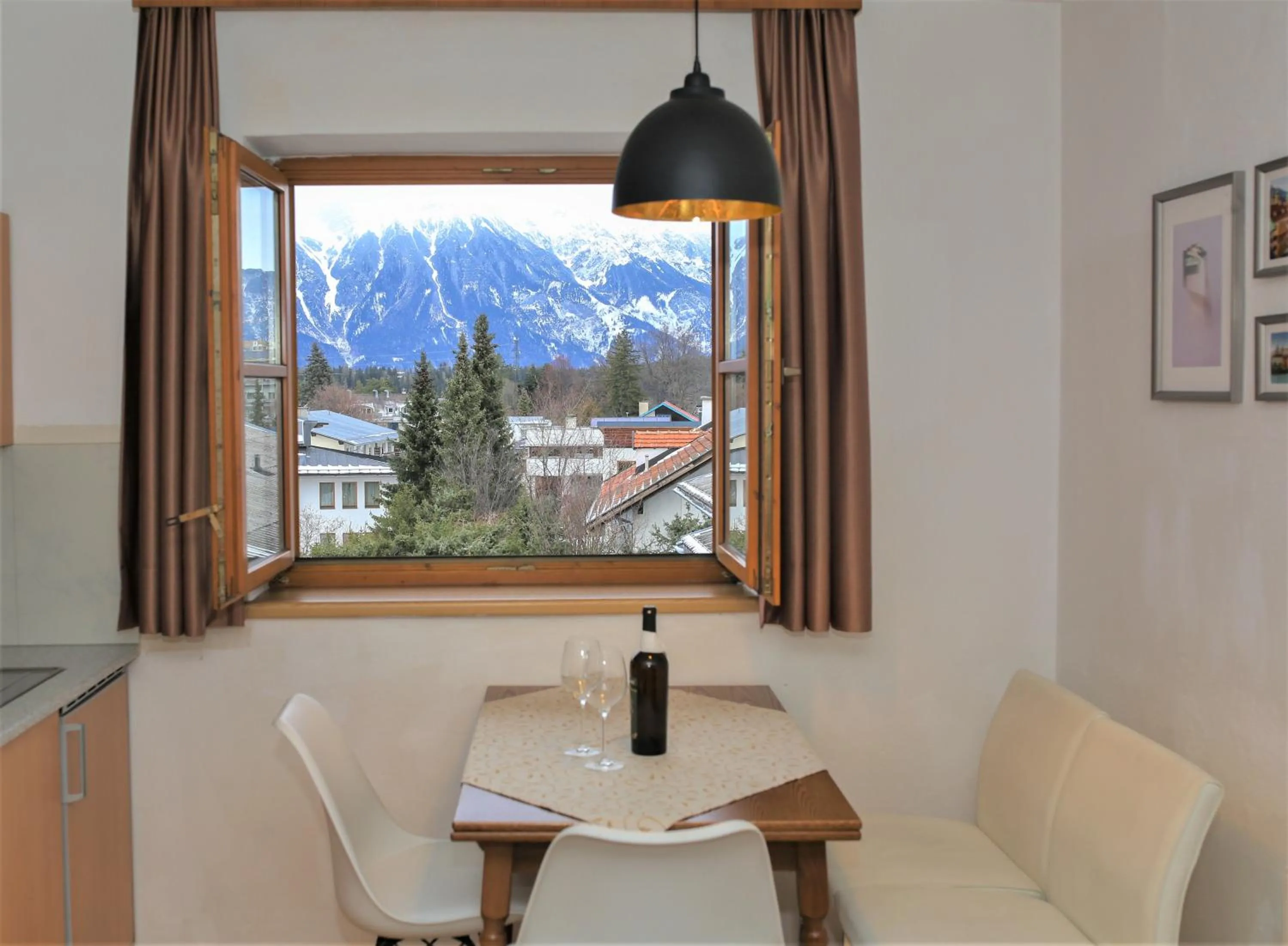 Kitchen or kitchenette in Hotel Sonnenhof - bed & breakfast & appartements