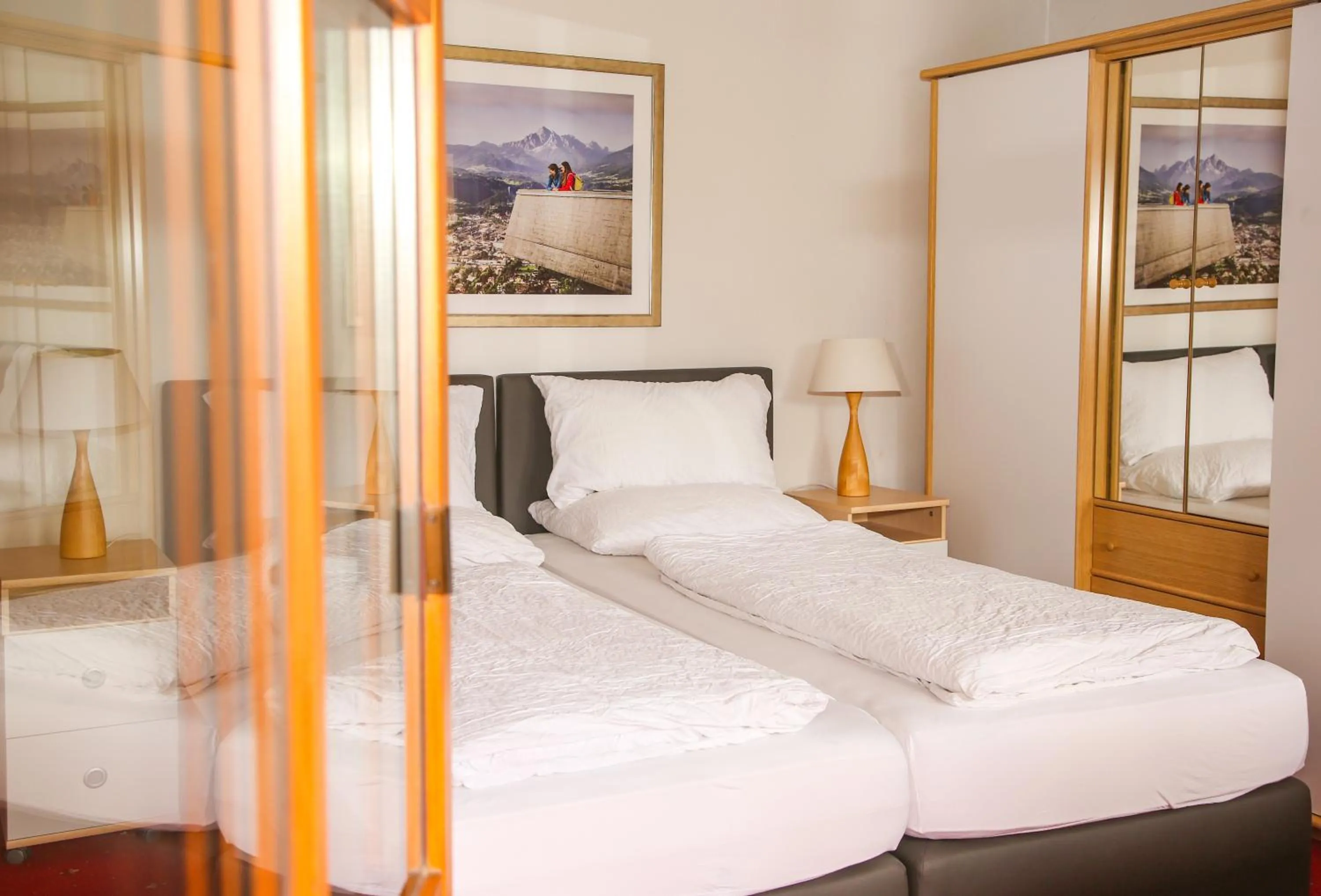 Bed in Hotel Sonnenhof - bed & breakfast & appartements