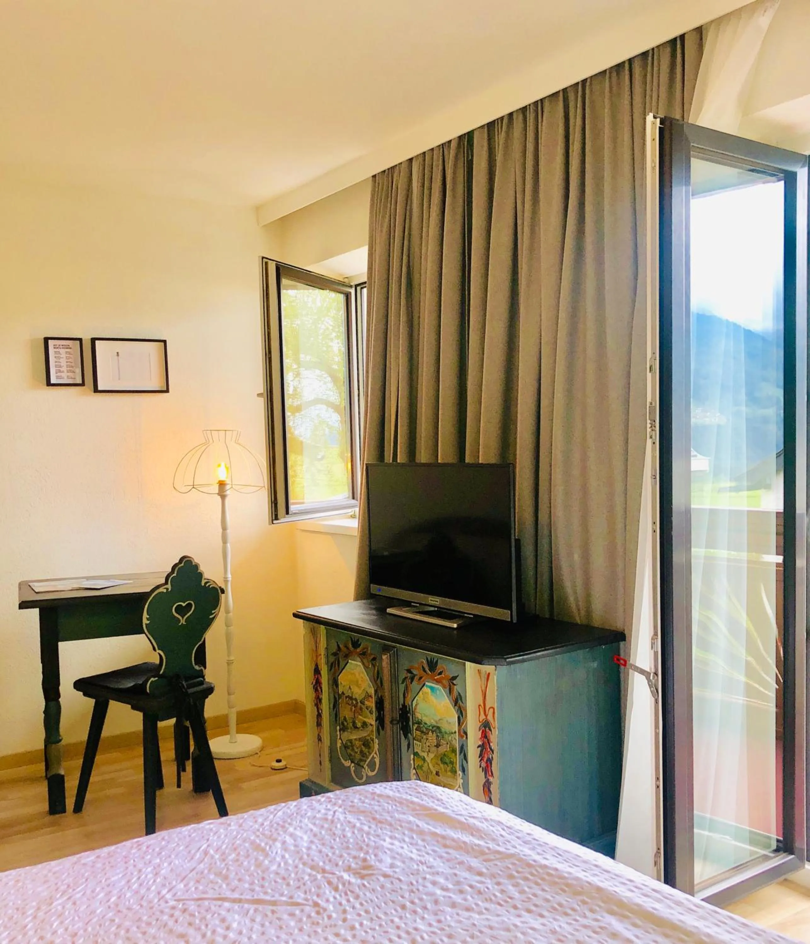 Bed in Hotel Sonnenhof - bed & breakfast & appartements