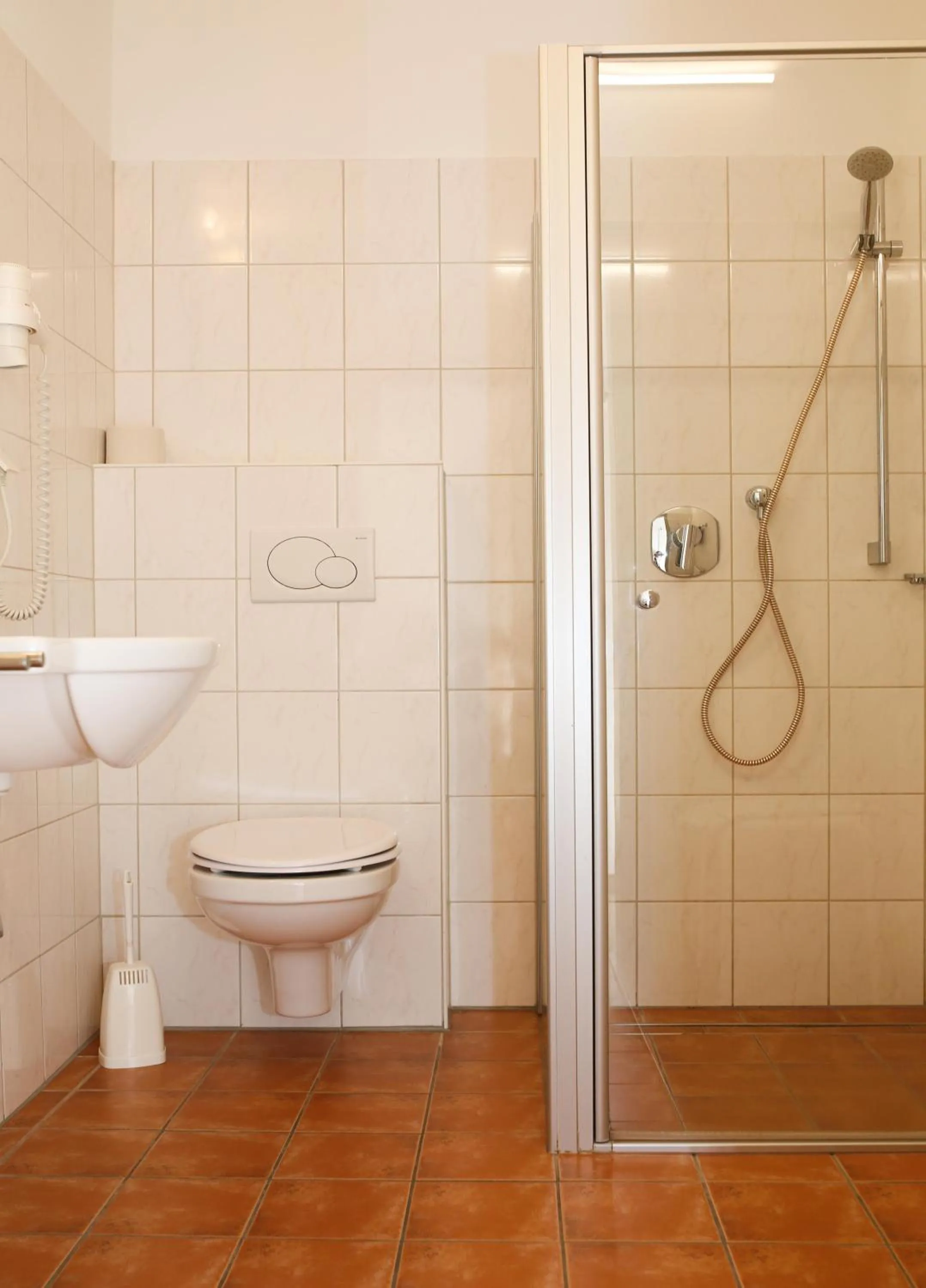 Shower in Hotel Sonnenhof - bed & breakfast & appartements