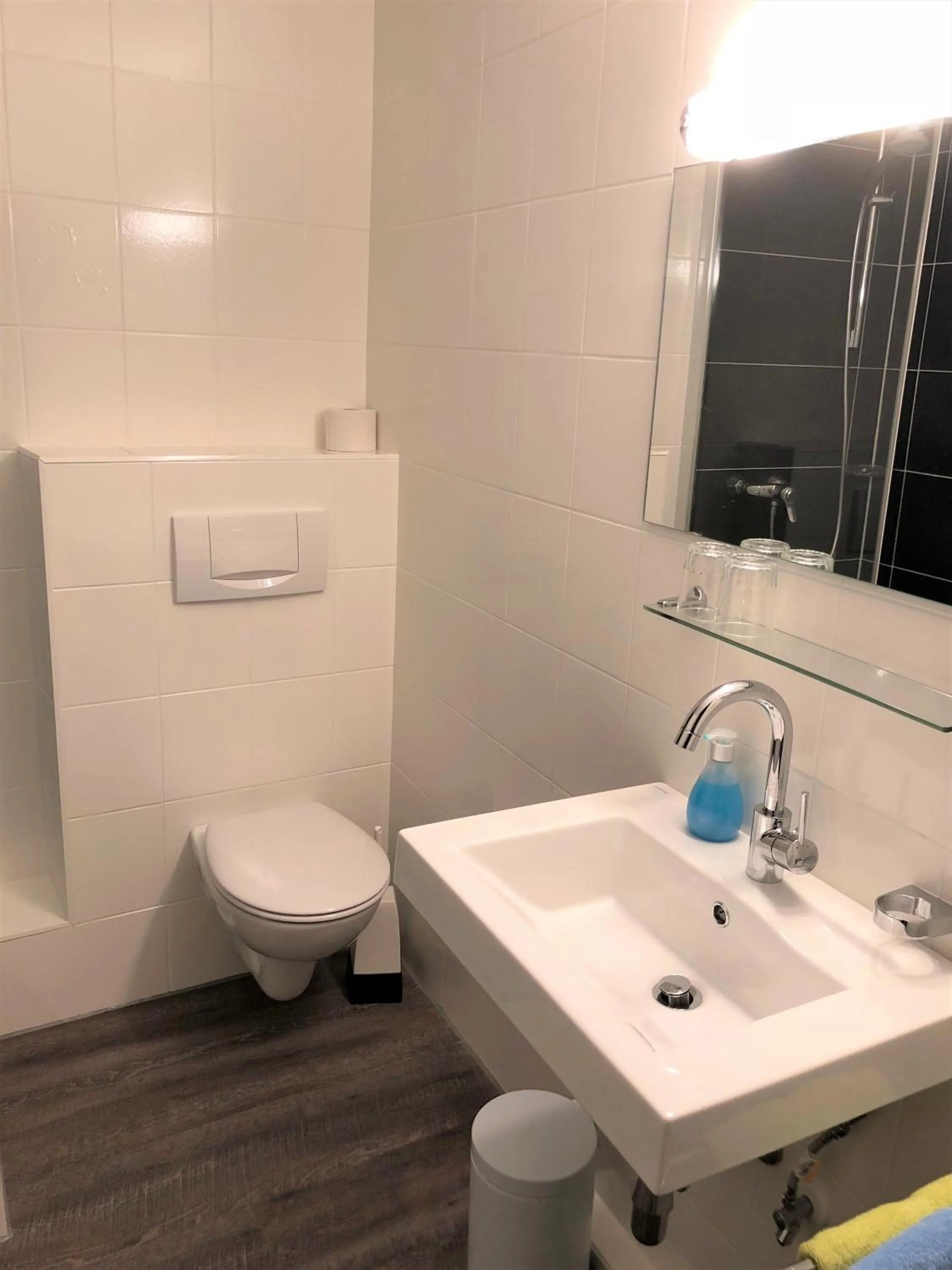 Shower in Hotel Sonnenhof - bed & breakfast & appartements