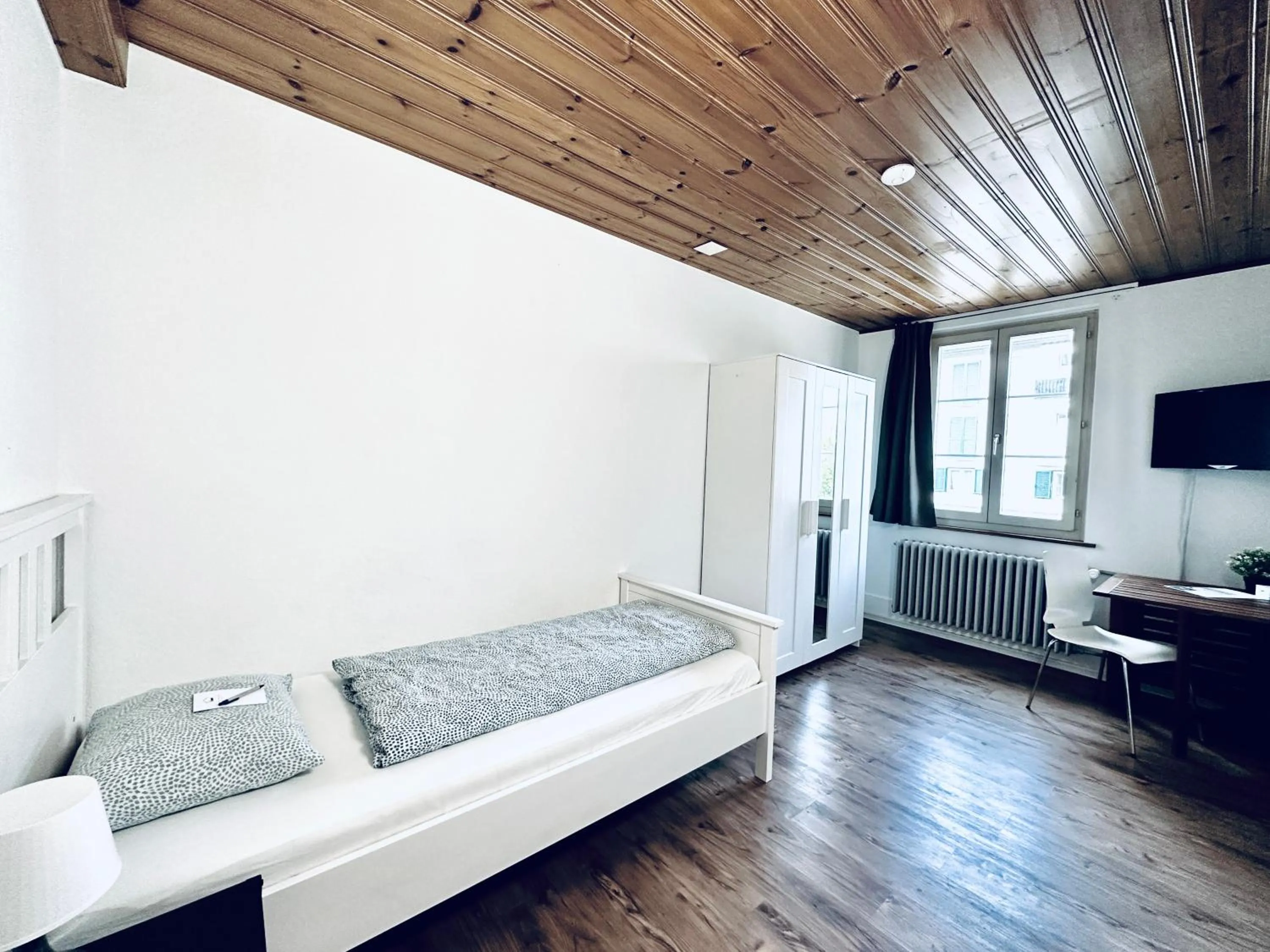 Monteurzimmer - Worker's accommodation - ZIMMERzuVERMIETEN in Biberist