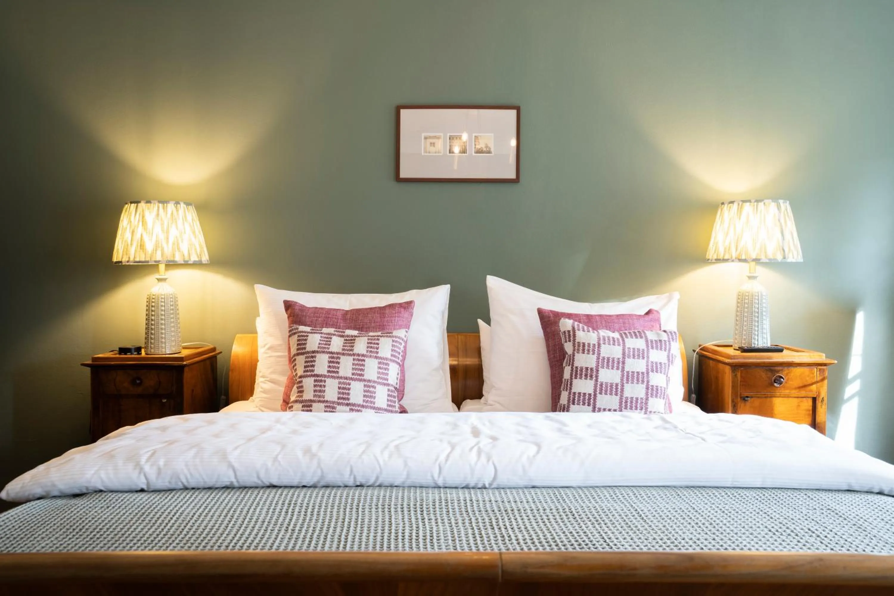 Bed in Der Schlosswirt zu Anif - Biedermeierhotel und Restaurant