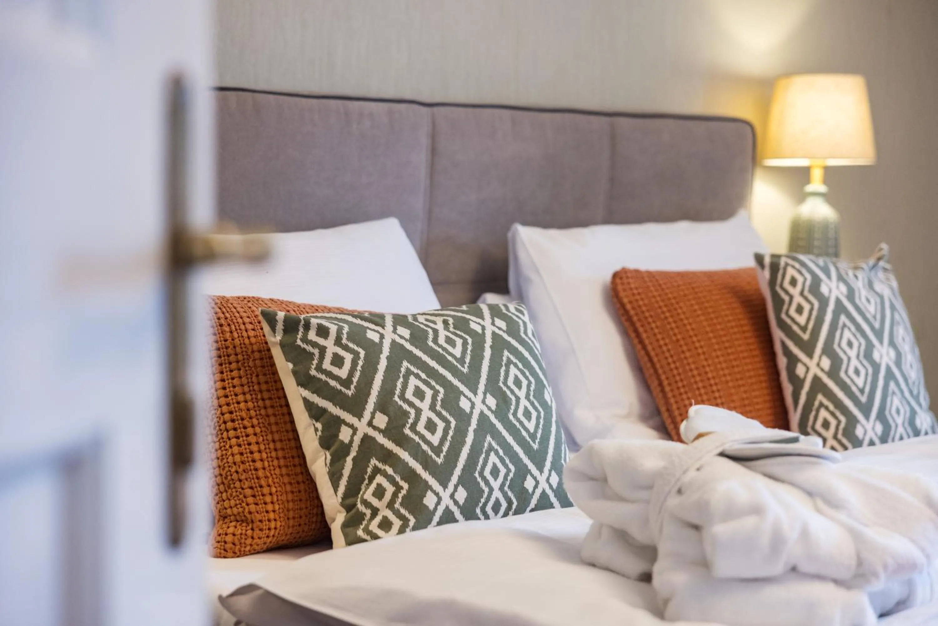 Bed in Der Schlosswirt zu Anif - Biedermeierhotel und Restaurant