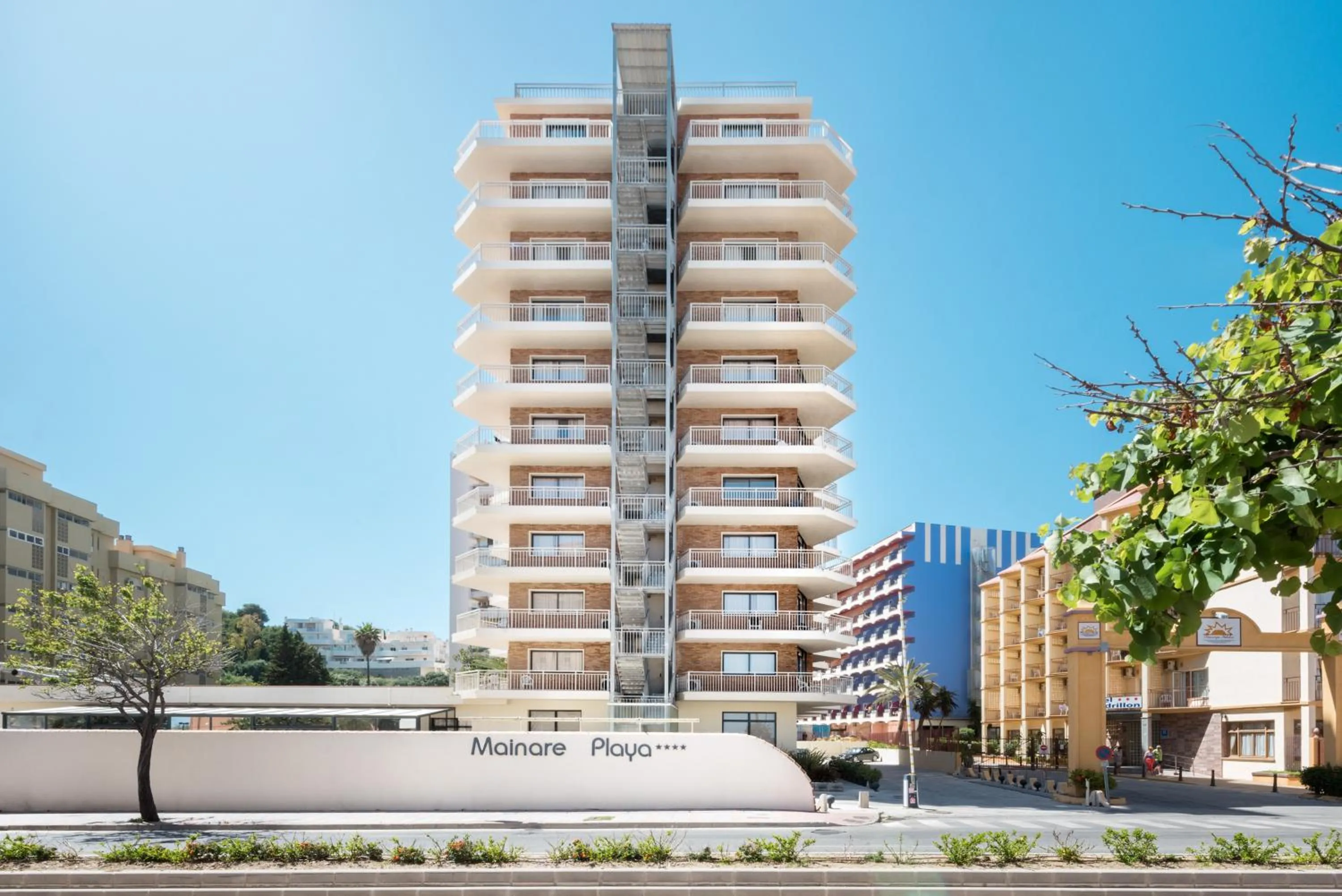 Facade/entrance in Hotel Mainare Playa