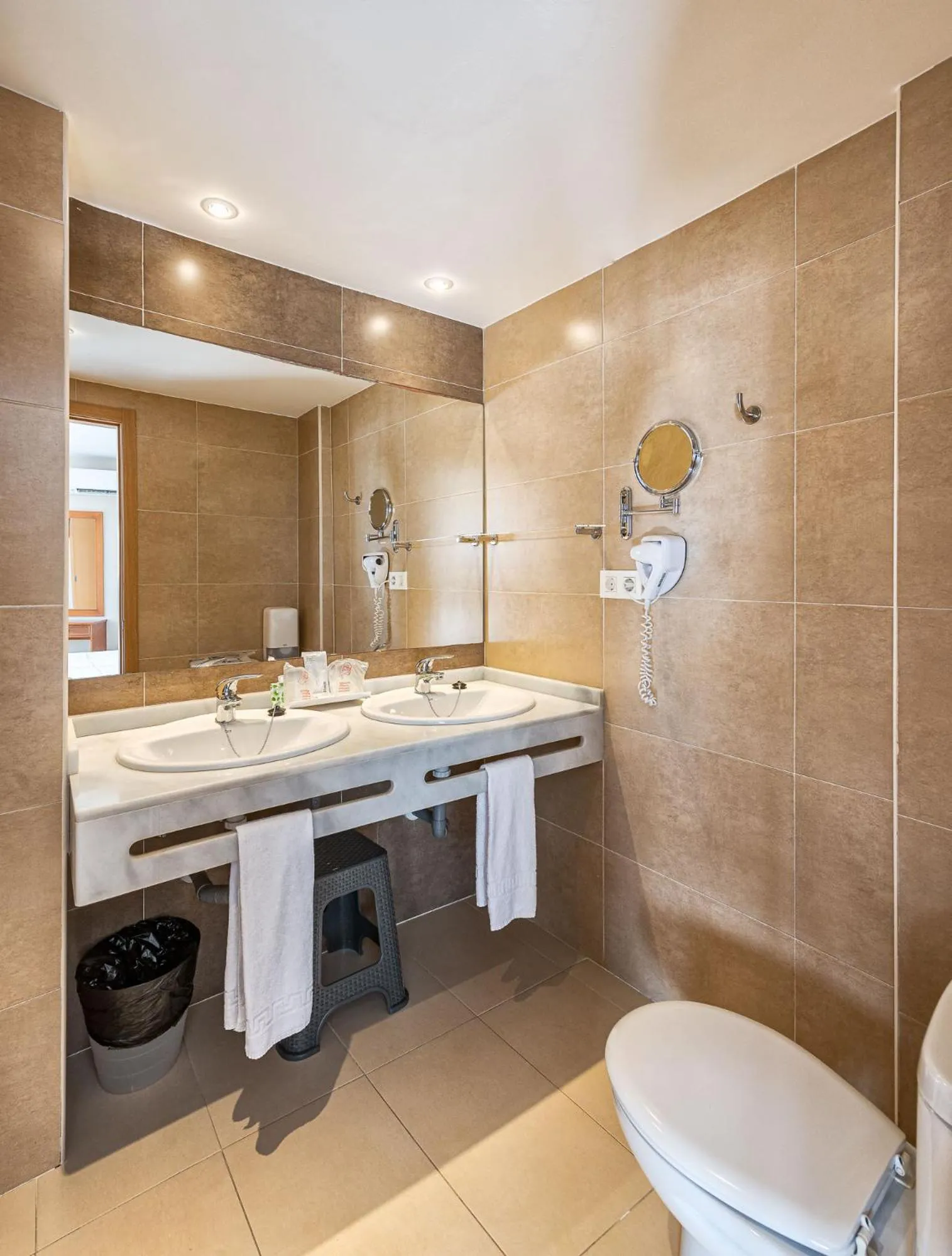 Bathroom in Hotel Mainare Playa