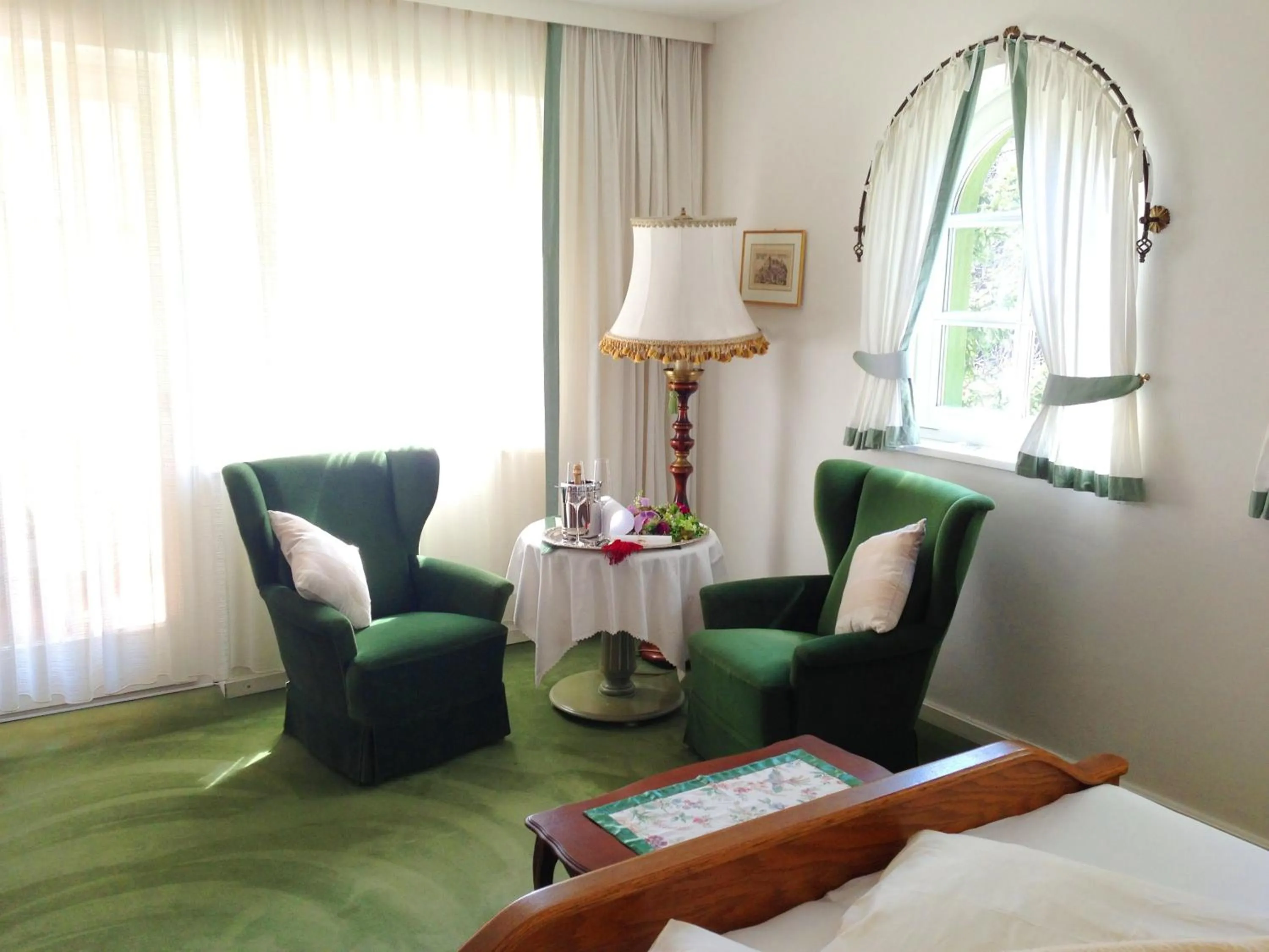 Seating area, Bed in Dietrichsteinerhof Apartments & Rooms