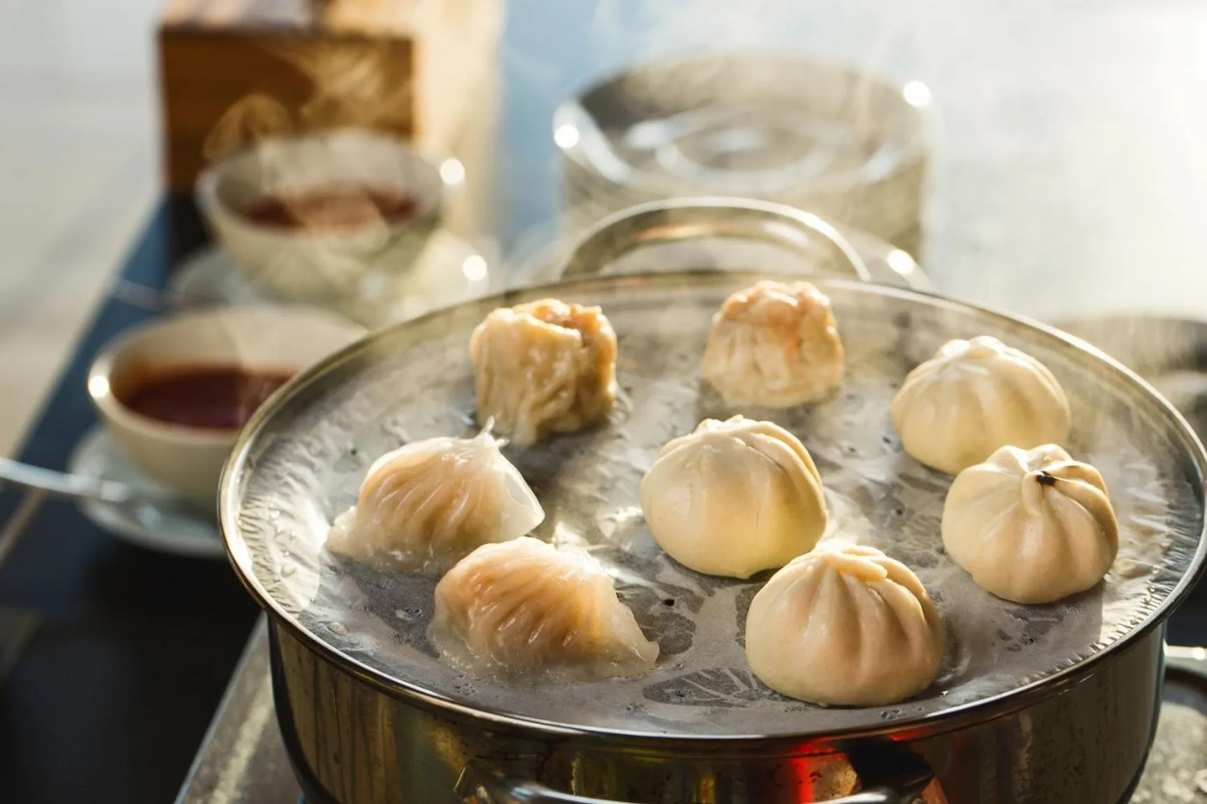 Food and drinks in Giriwood Hotel & Villa