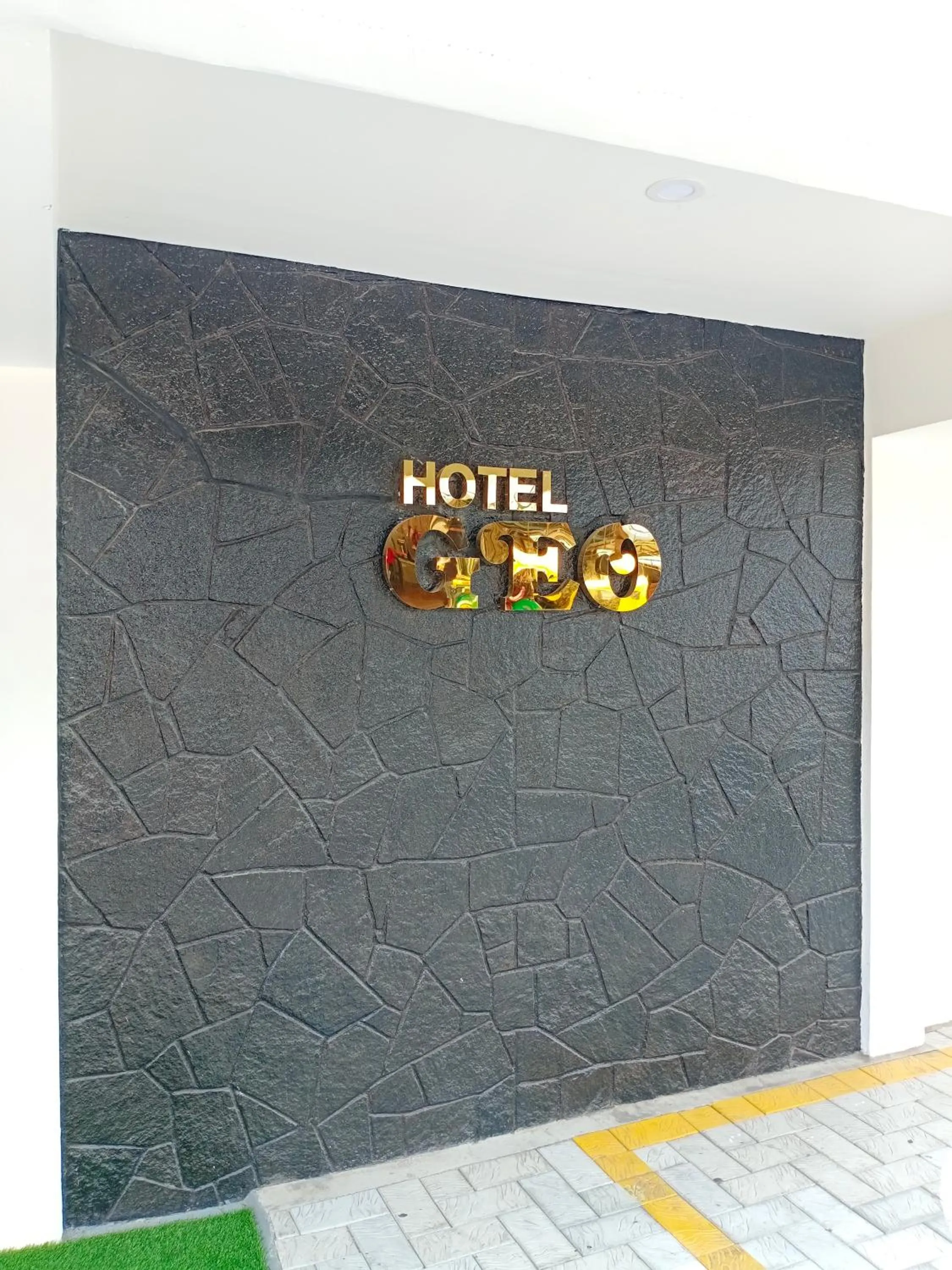 HOTEL GEO