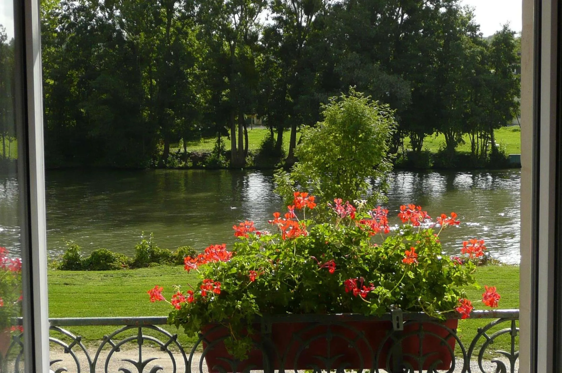 Natural landscape in Hotel de L'Oise