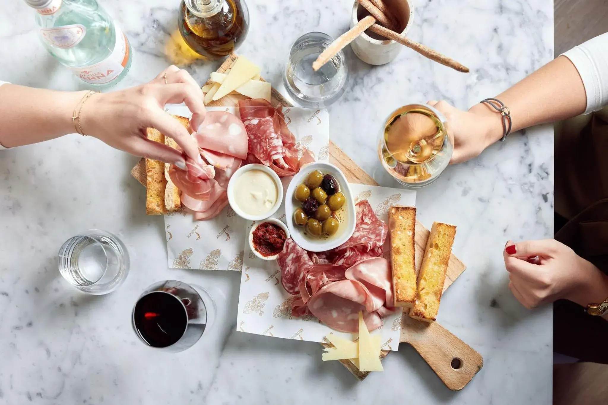 Food and drinks in Van der Valk Hotel Gent Food and drinks in Van der Valk Hotel Gent