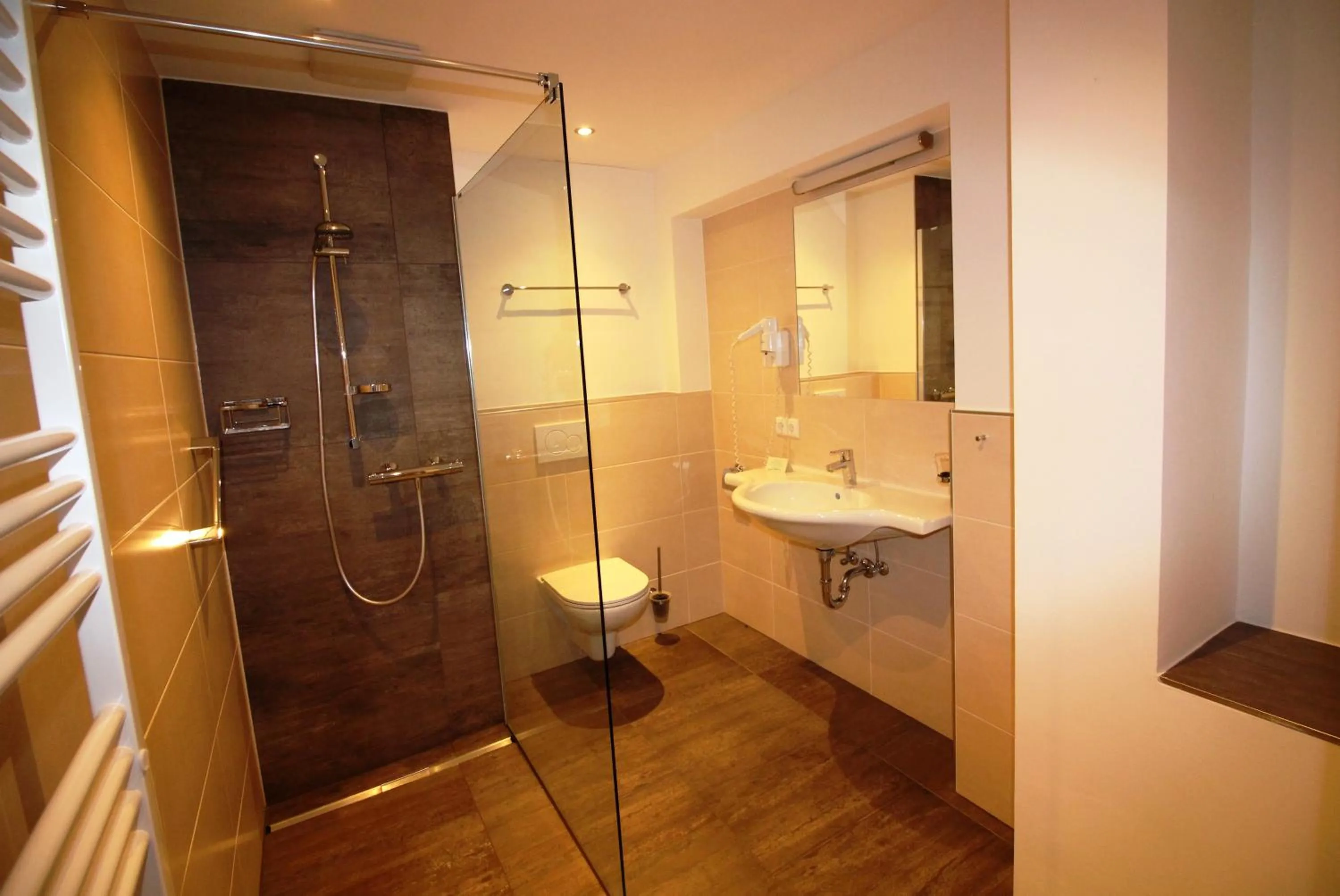 Shower in Pension St.Leonhard