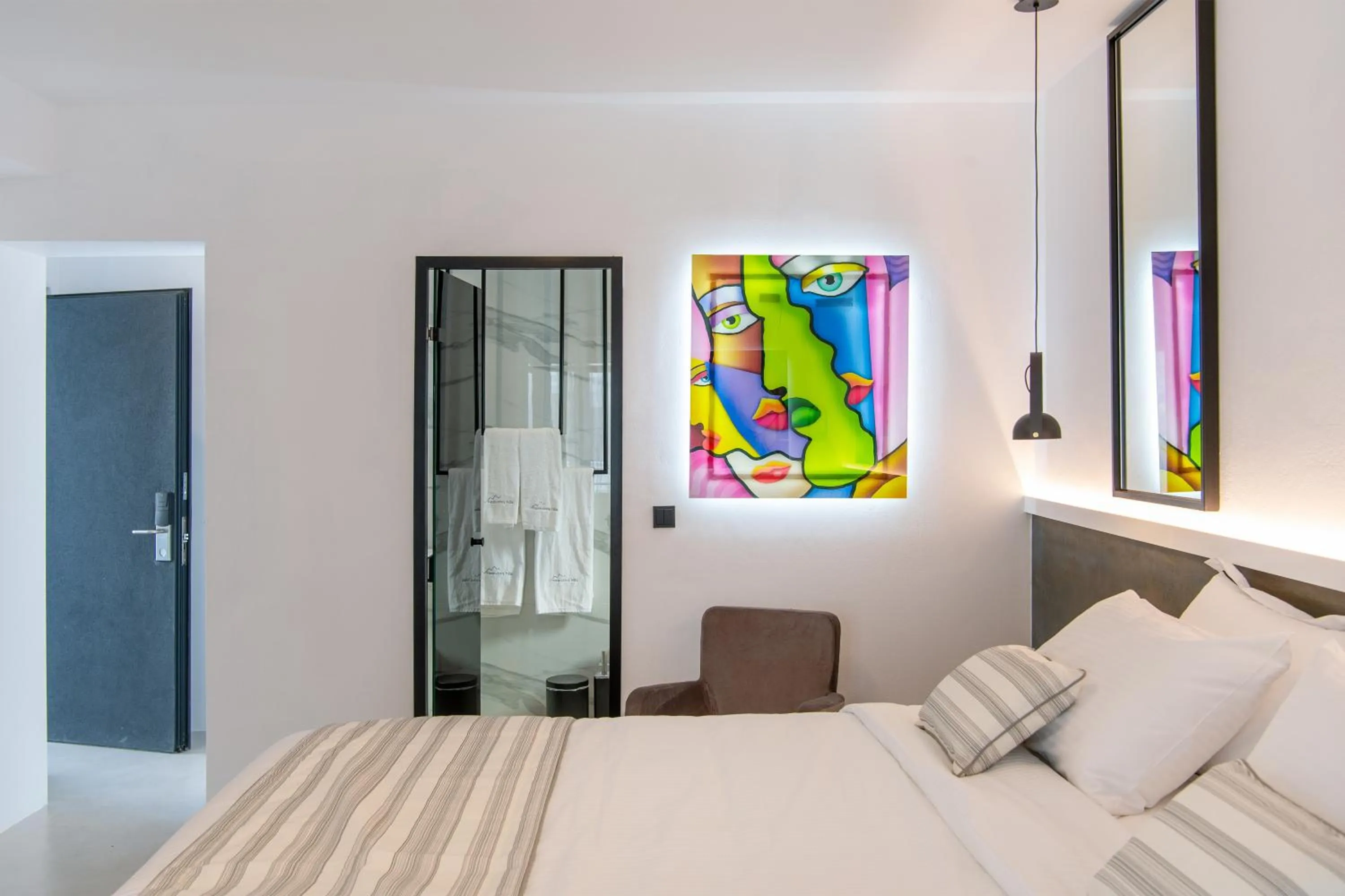 Bed in Central Boutique Hotel by naoussa hills adults only