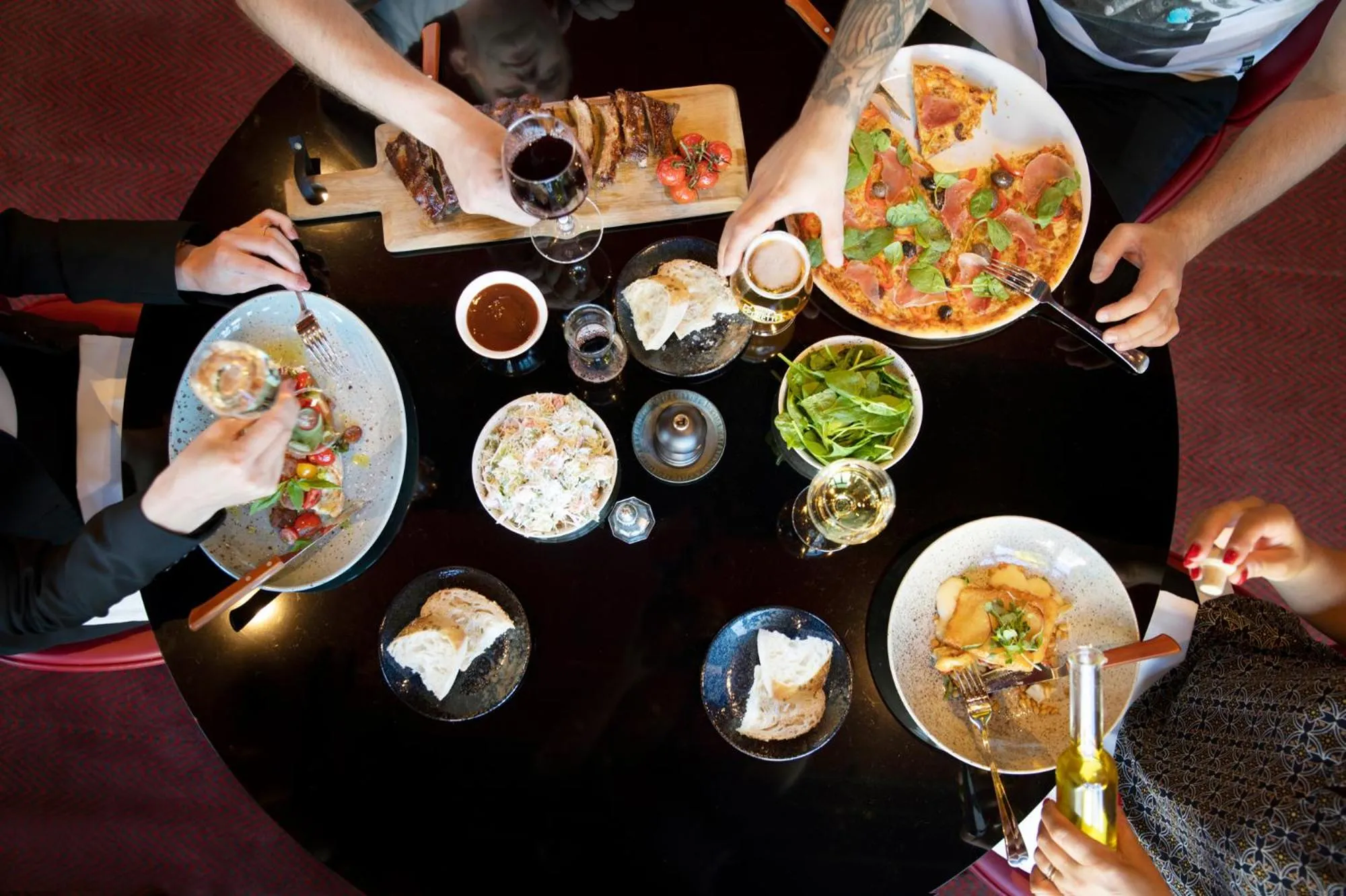 Food and drinks in ProfilHotels Nacka