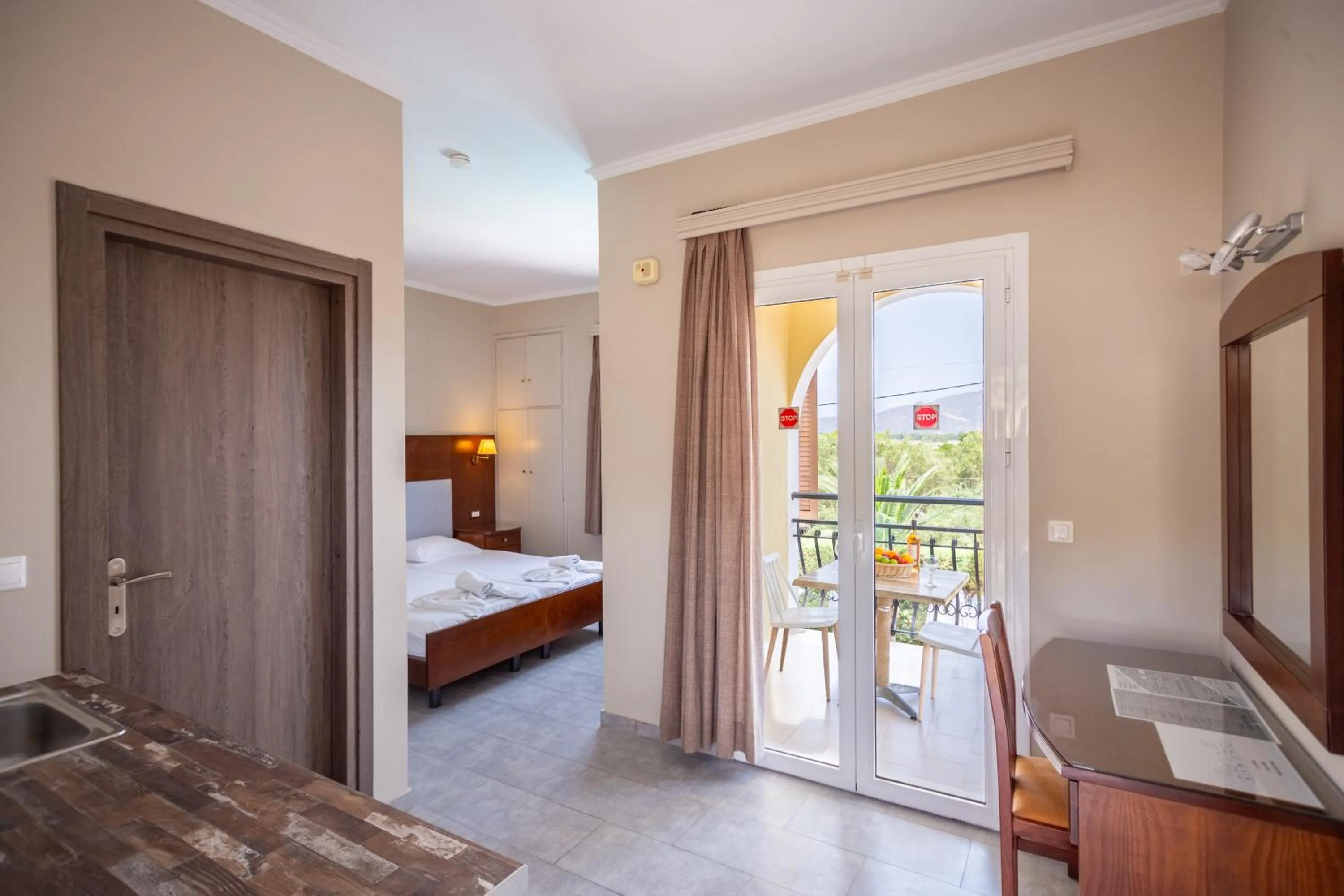 Photo of the whole room, Bed in Rose Club Apartments