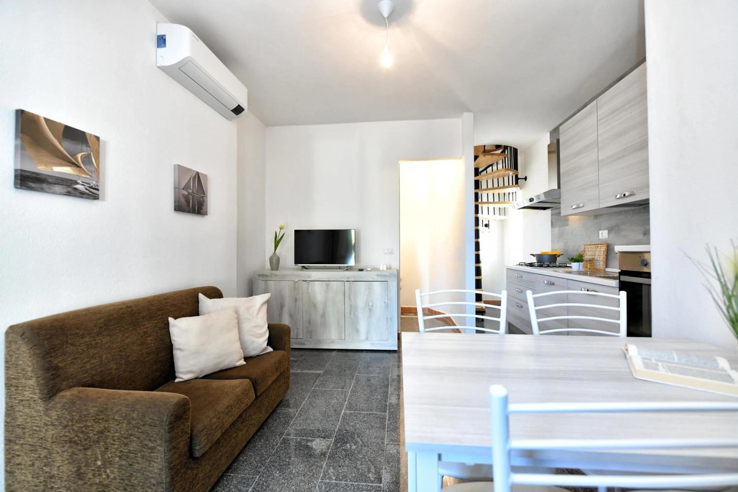 Kitchen or kitchenette in Residence Chiaro di Luna