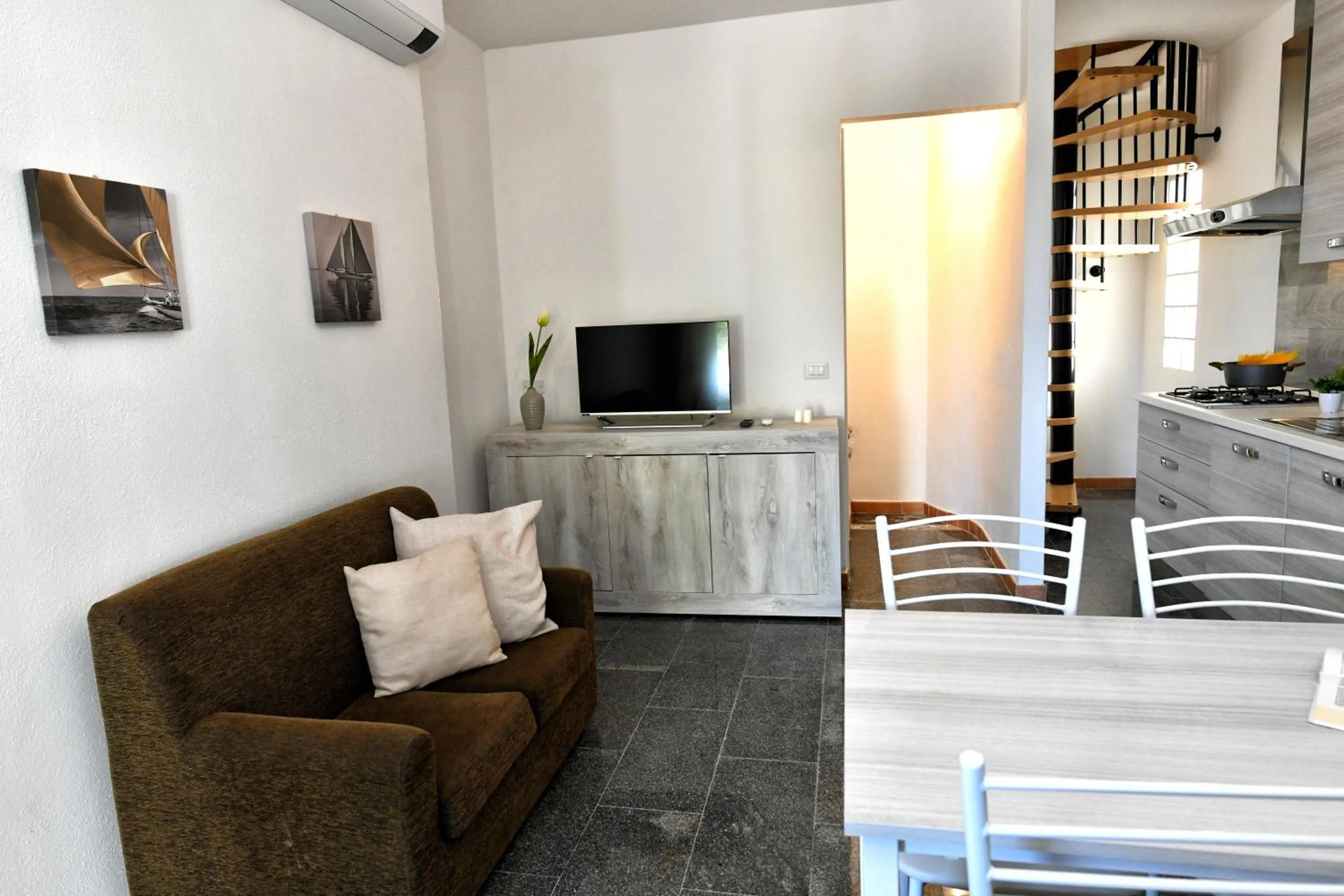 Kitchen or kitchenette in Residence Chiaro di Luna