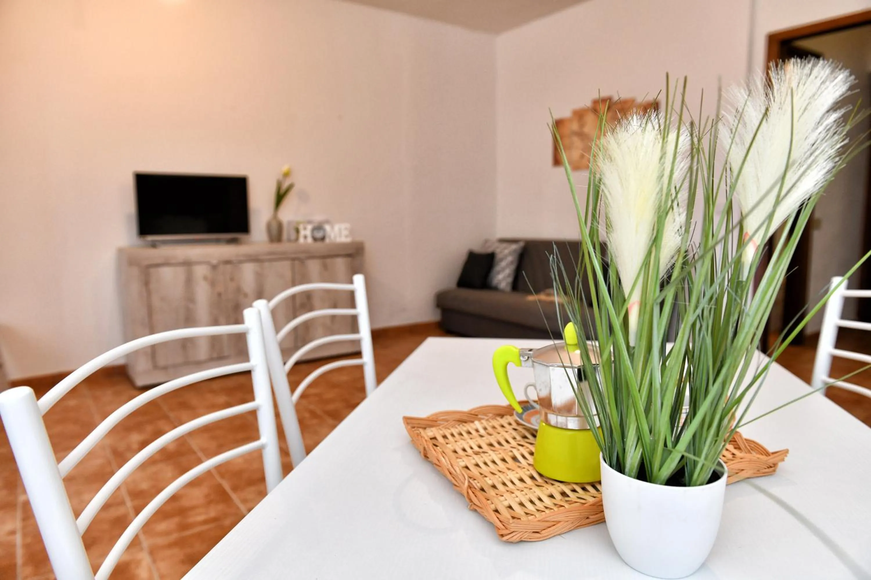 Dining area in Residence Chiaro di Luna
