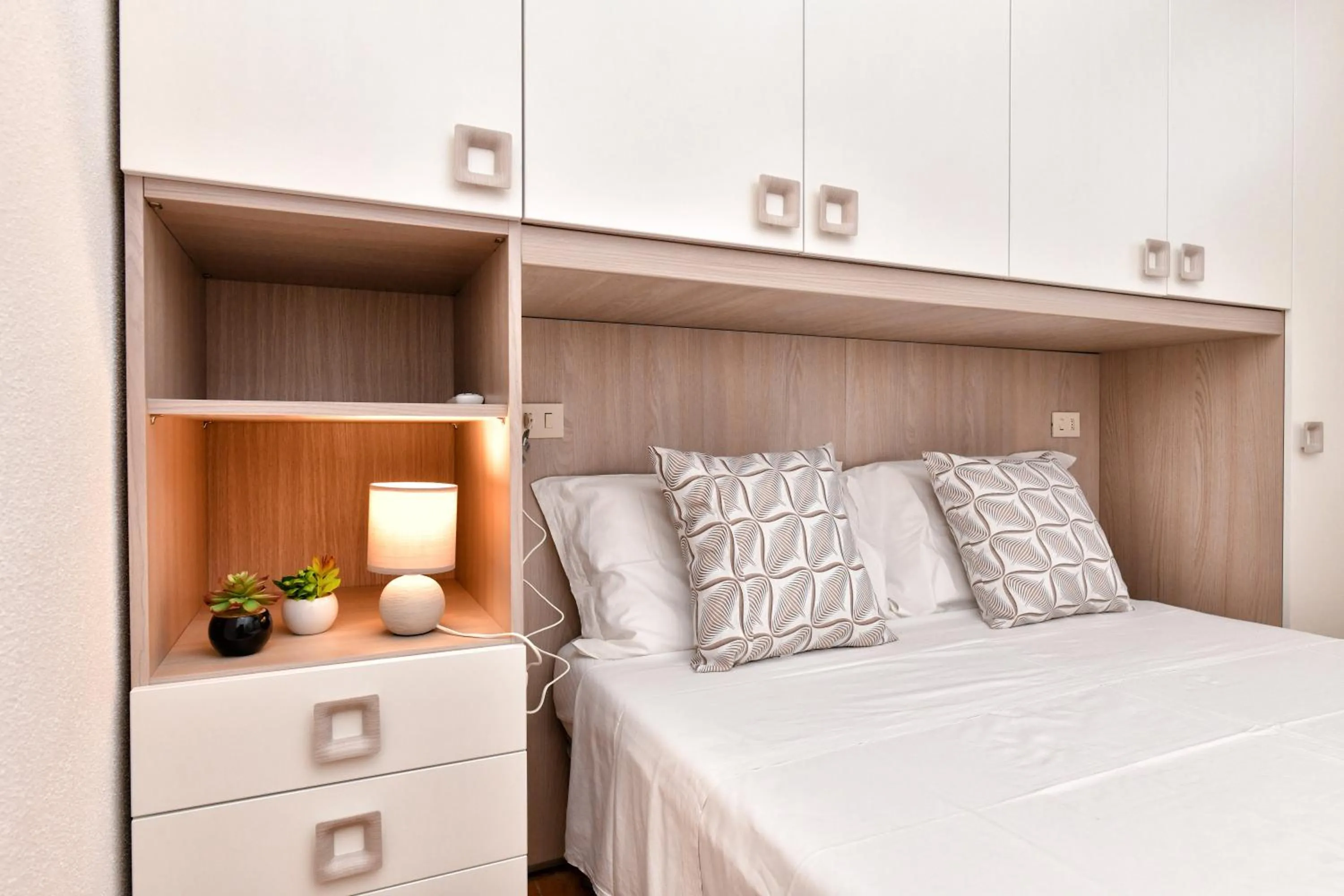 Bed in Residence Chiaro di Luna