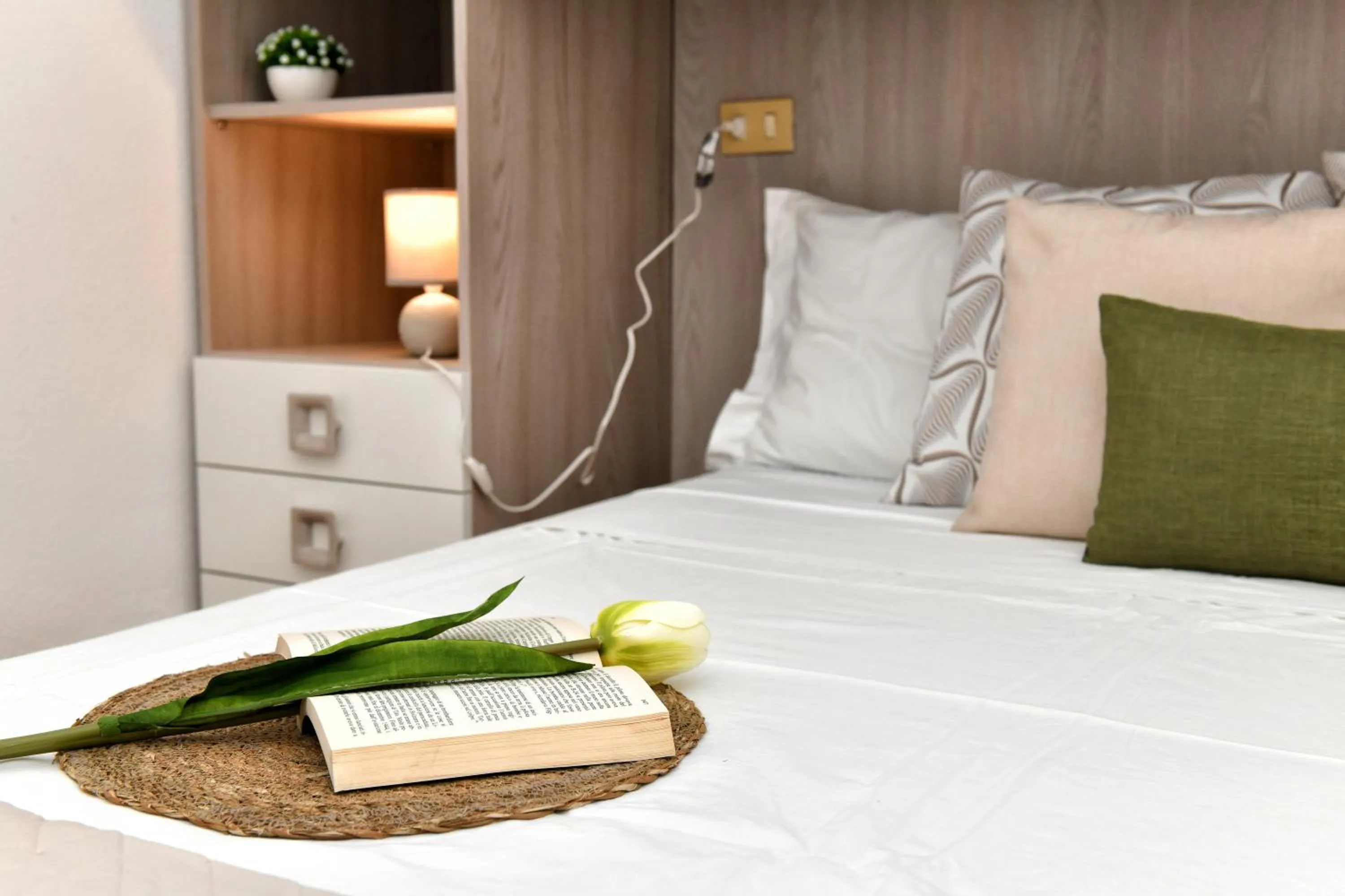 Bed in Residence Chiaro di Luna