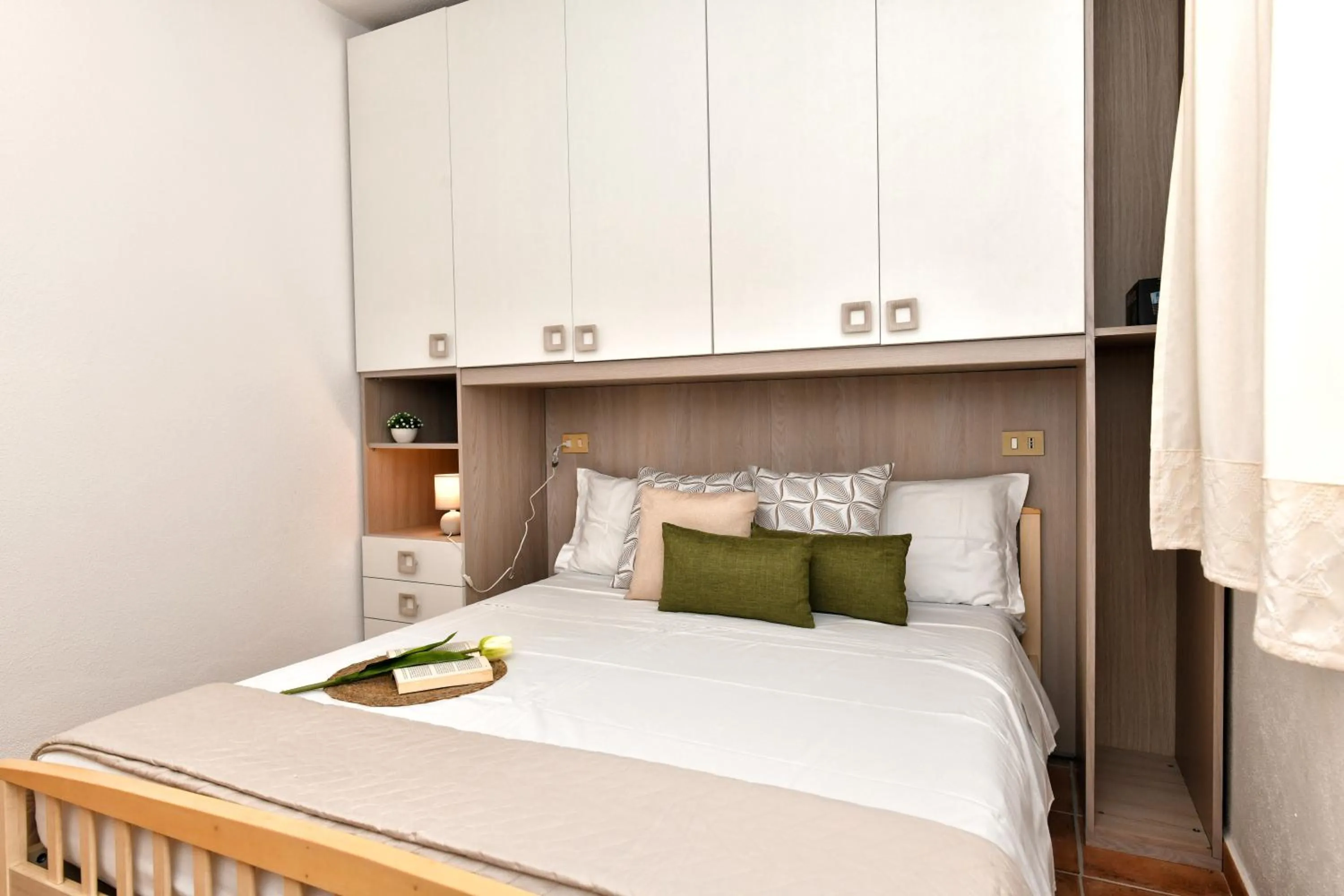 Bed in Residence Chiaro di Luna