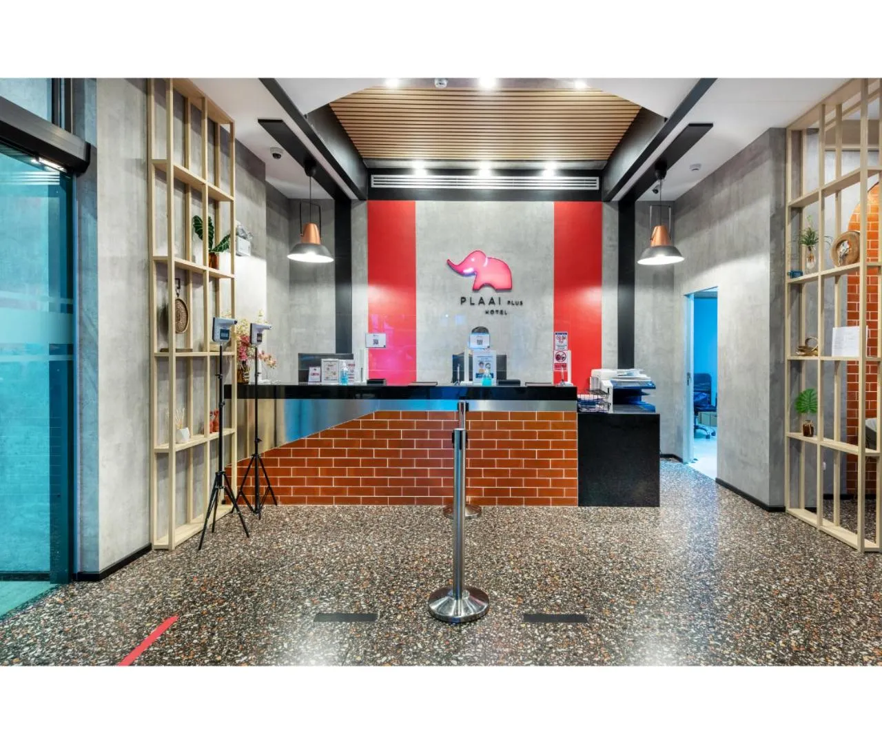 Lobby or reception in PLAAI Plus Hotel Rayong