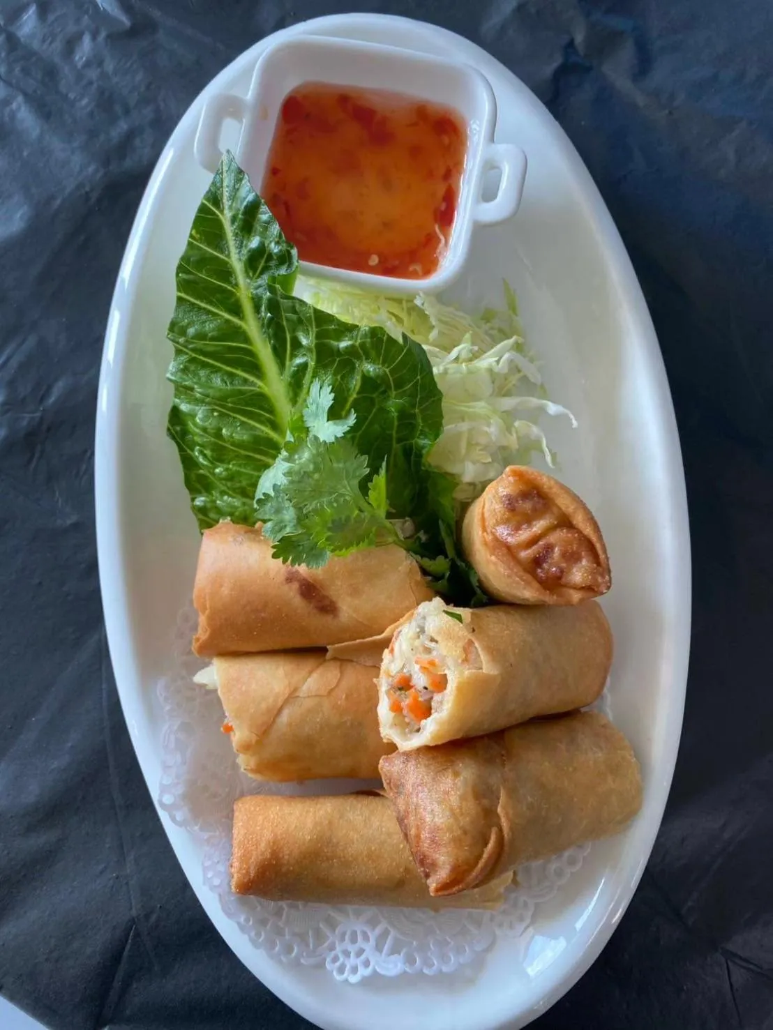 Restaurant/places to eat in PLAAI Plus Hotel Rayong