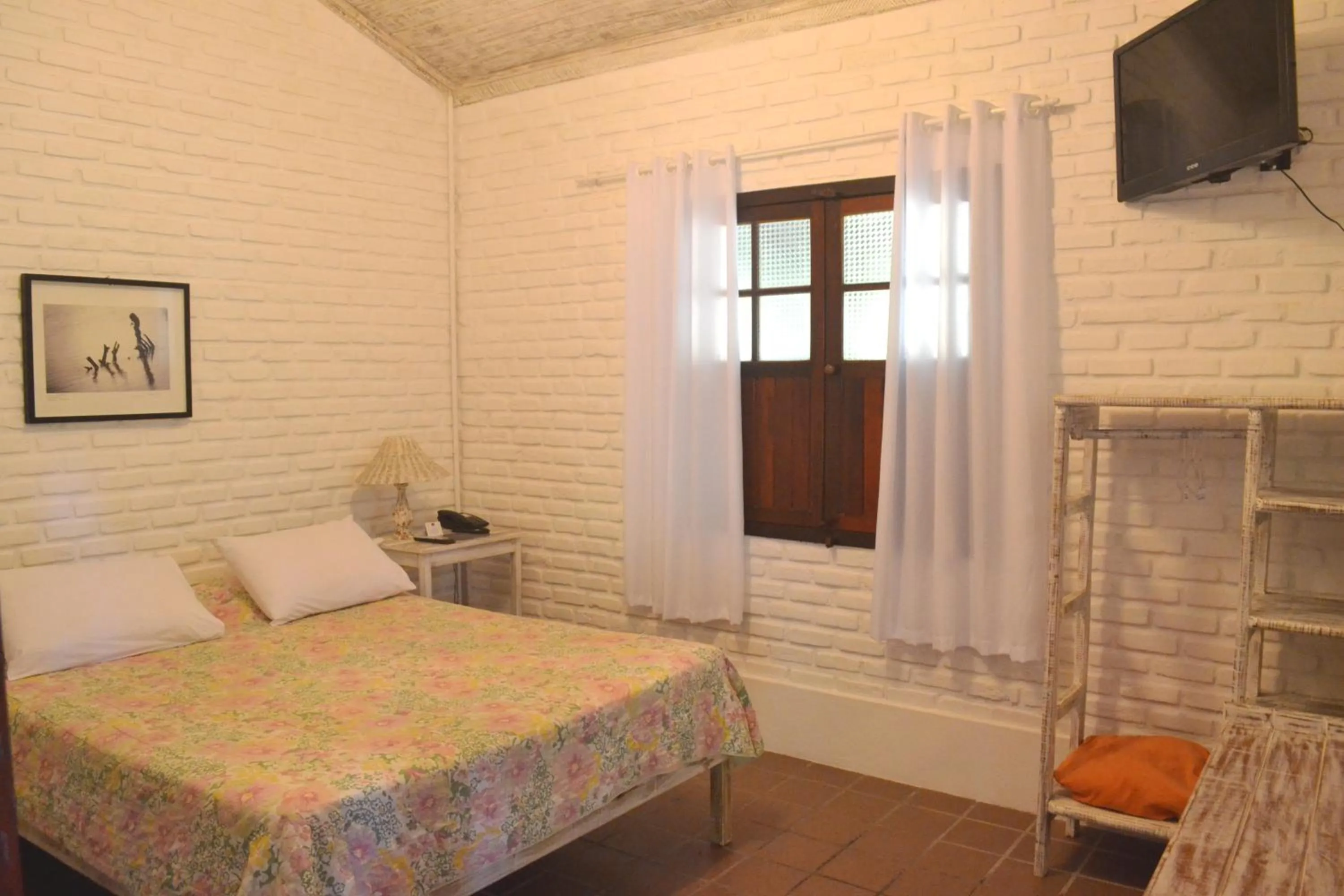 Bedroom, Bed in Pousada do Roballo